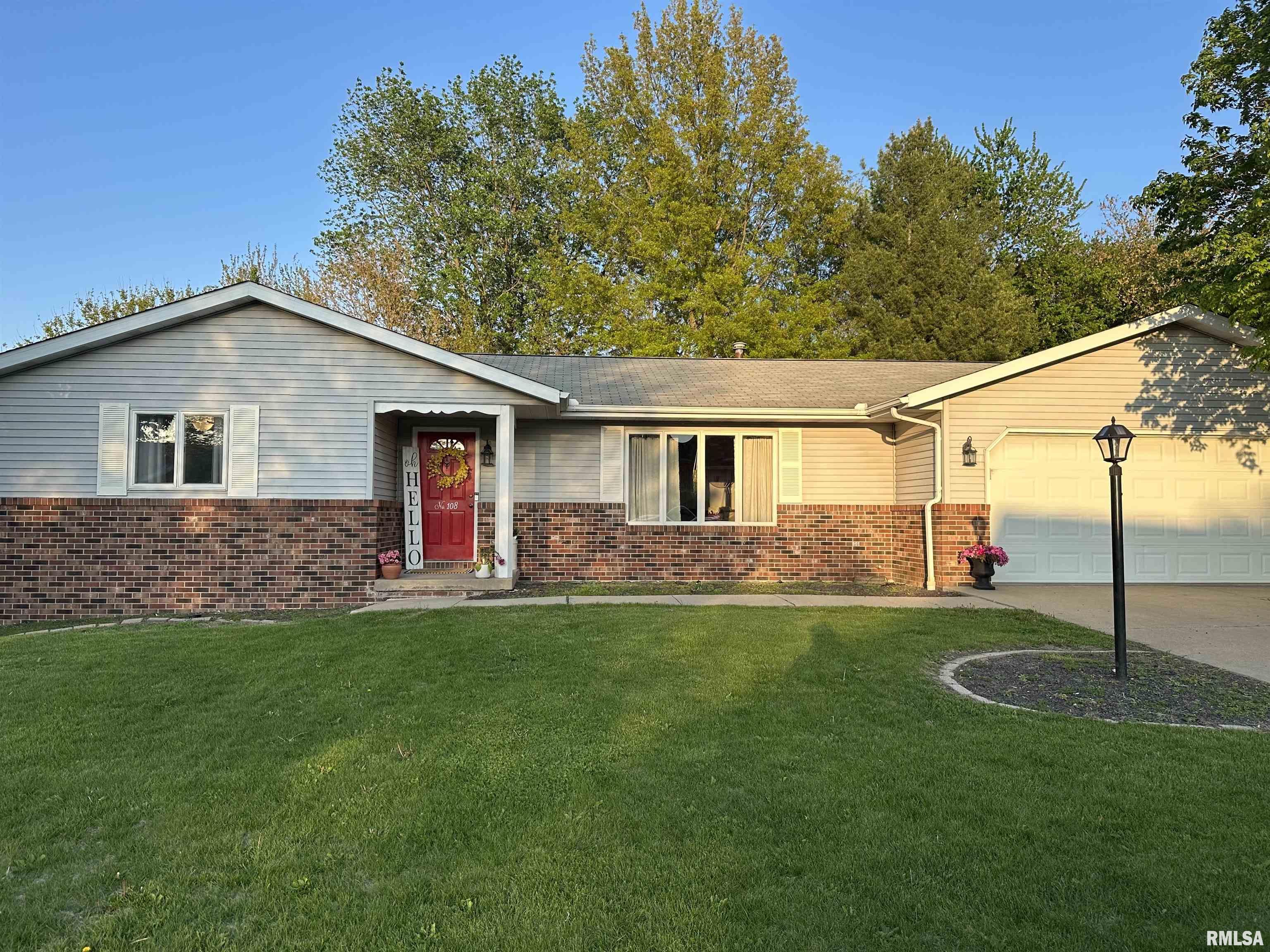 108 N OSTROM Avenue