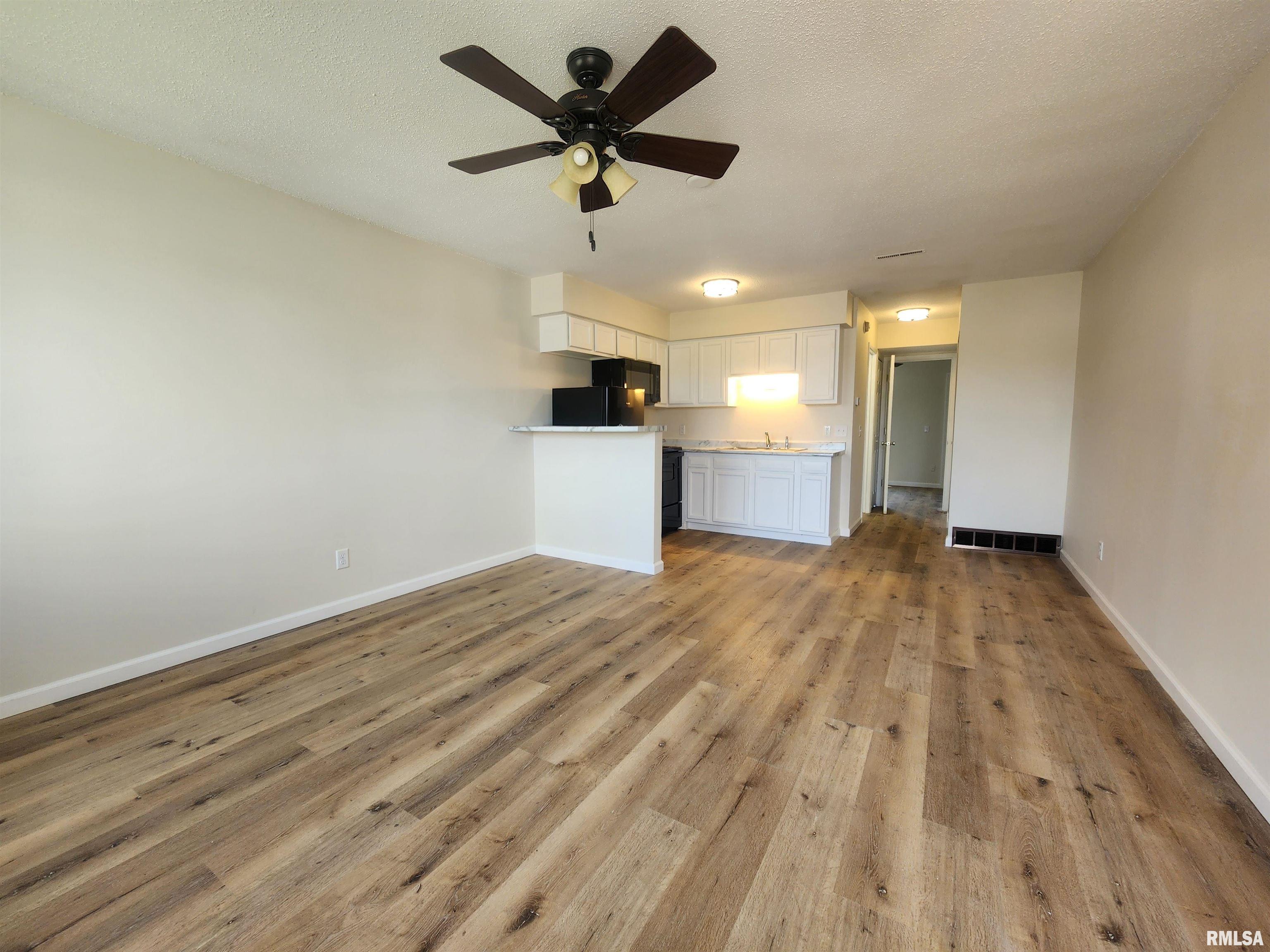 3206 Heatherton Drive Property Photo 3