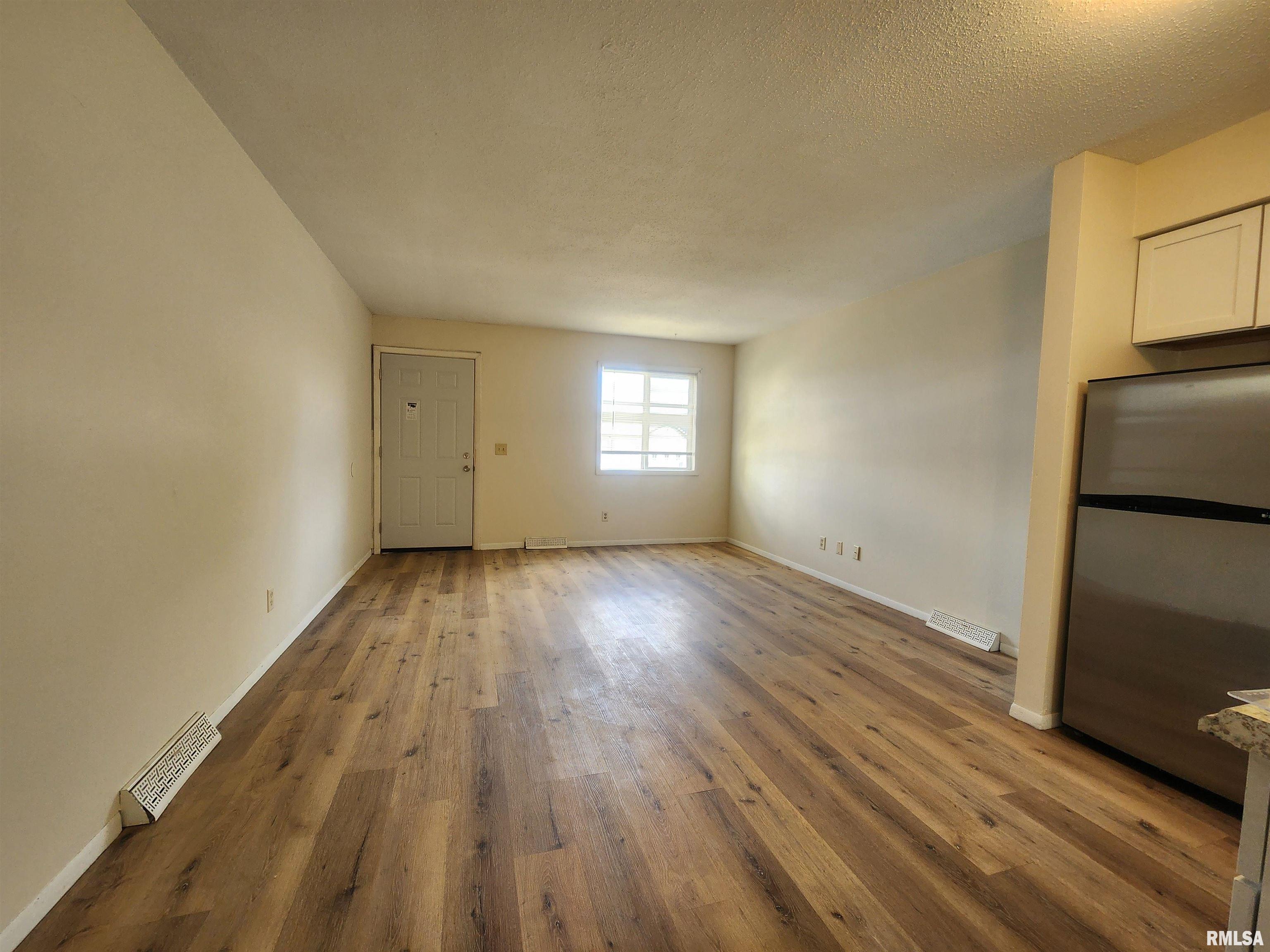3206 Heatherton Drive Property Photo 5