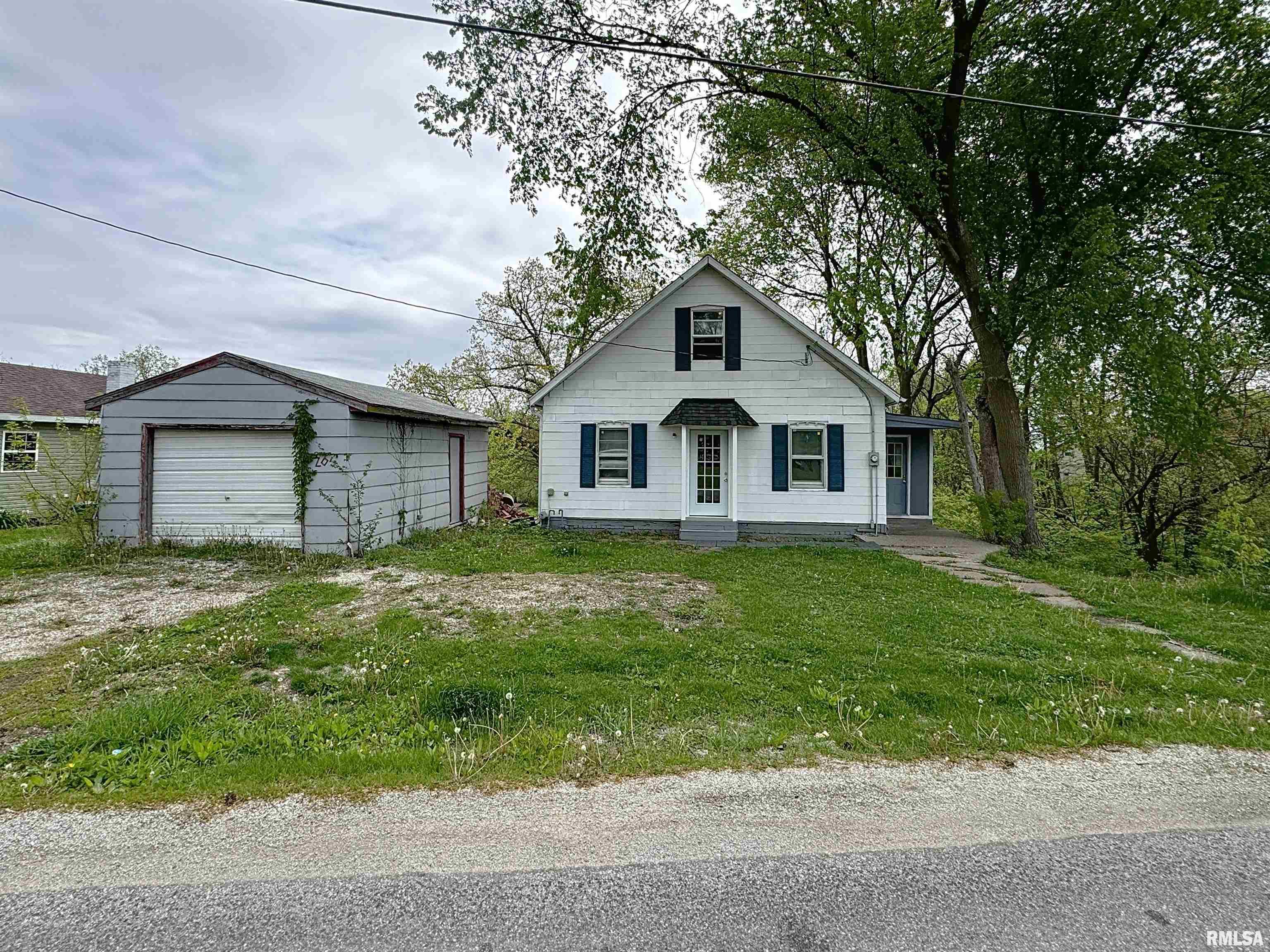 204 MAIN Avenue