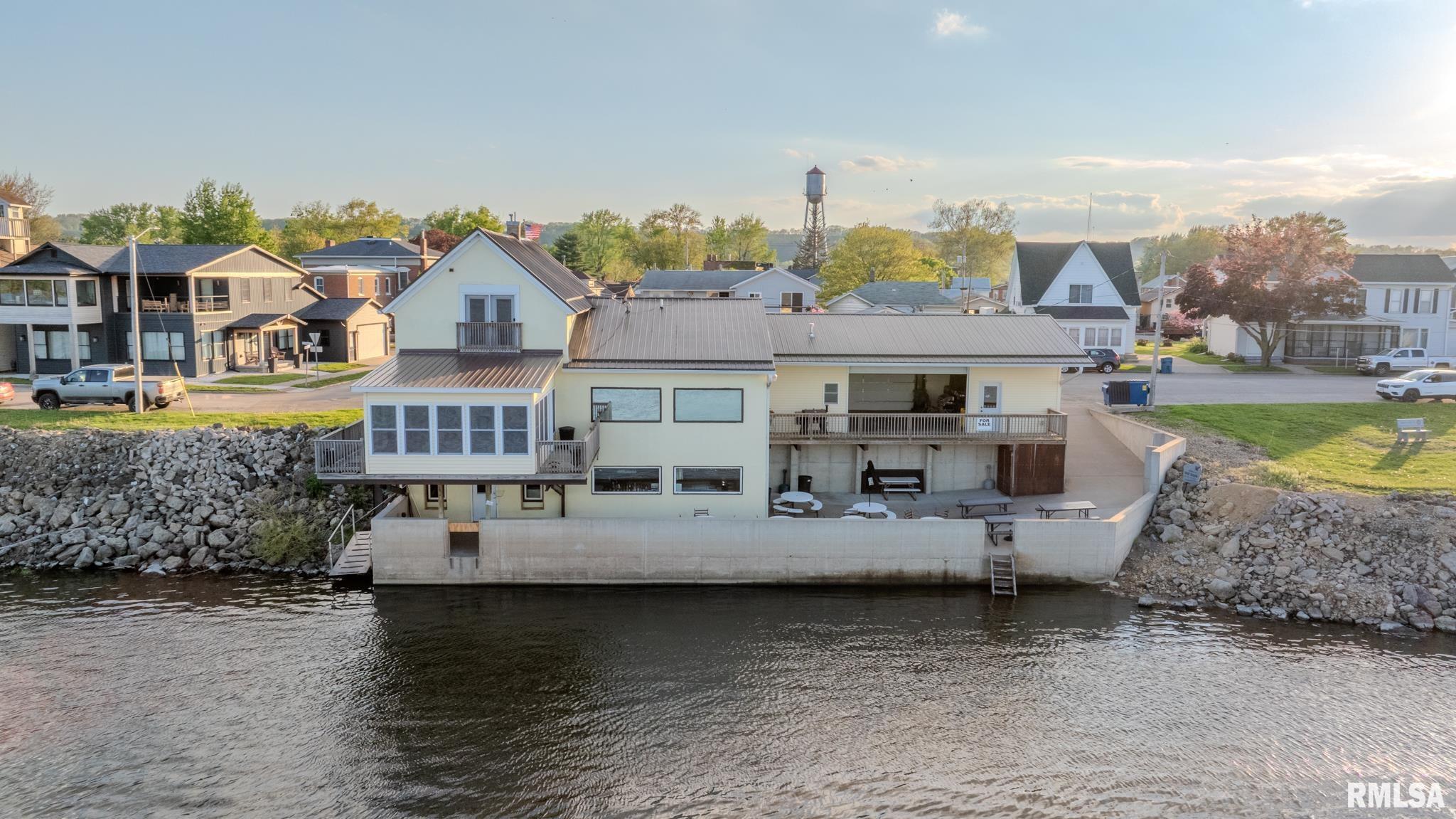 515 RIVER Street