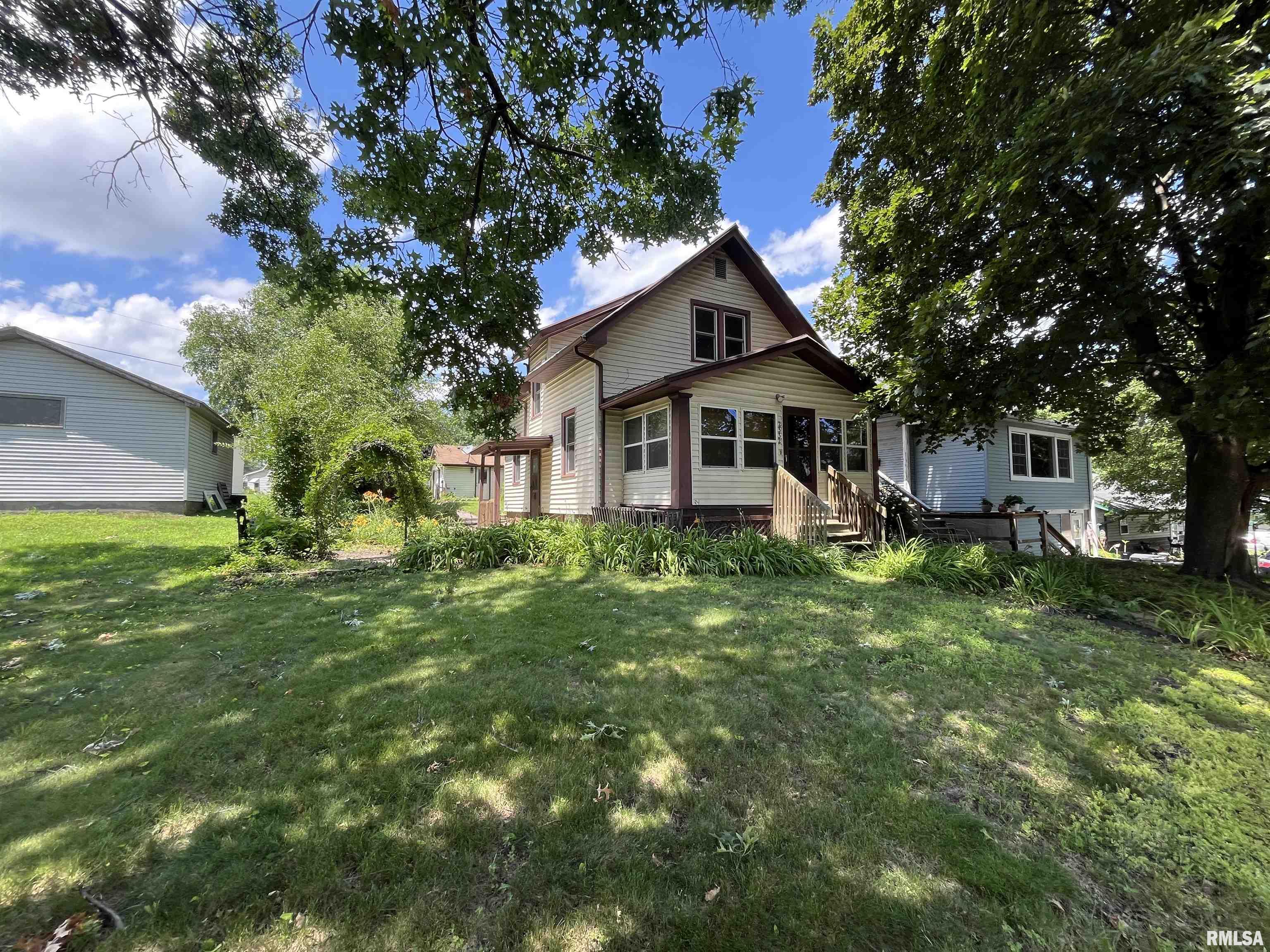2332 PROSPECT Avenue