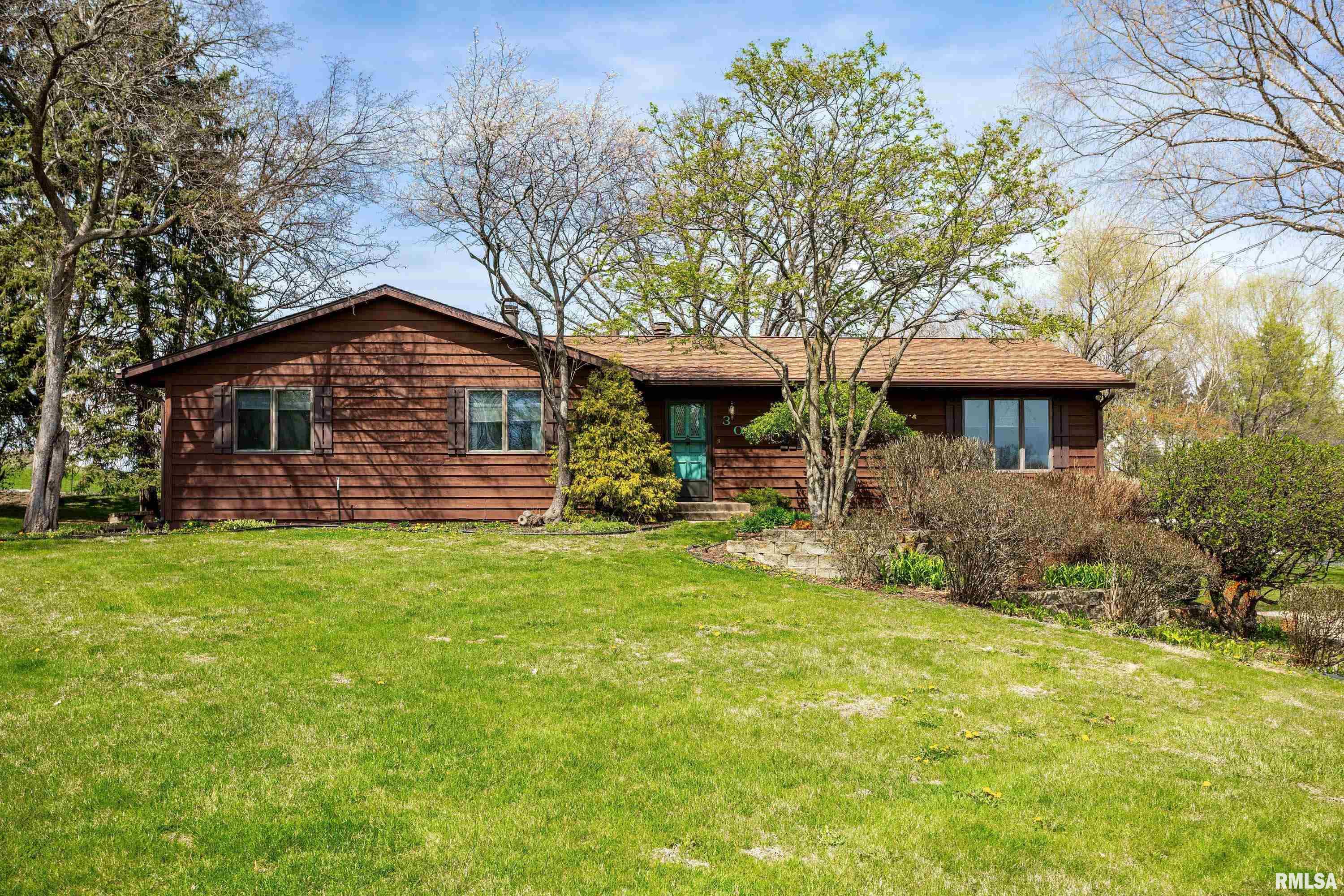 30 Meadowbrook Drive Property Photo