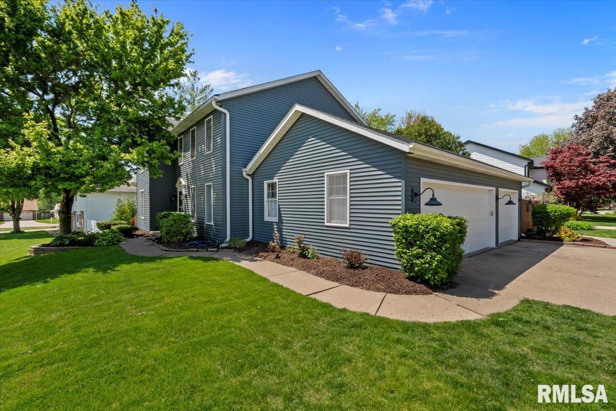 4690 Lindbergh Drive Property Photo