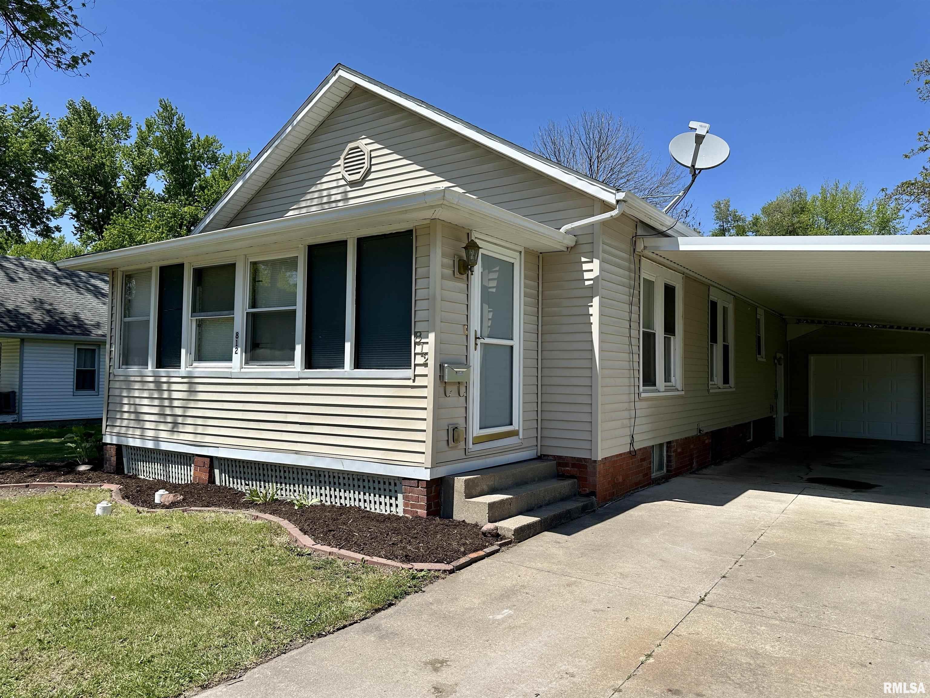 812 E Murray Street Property Photo