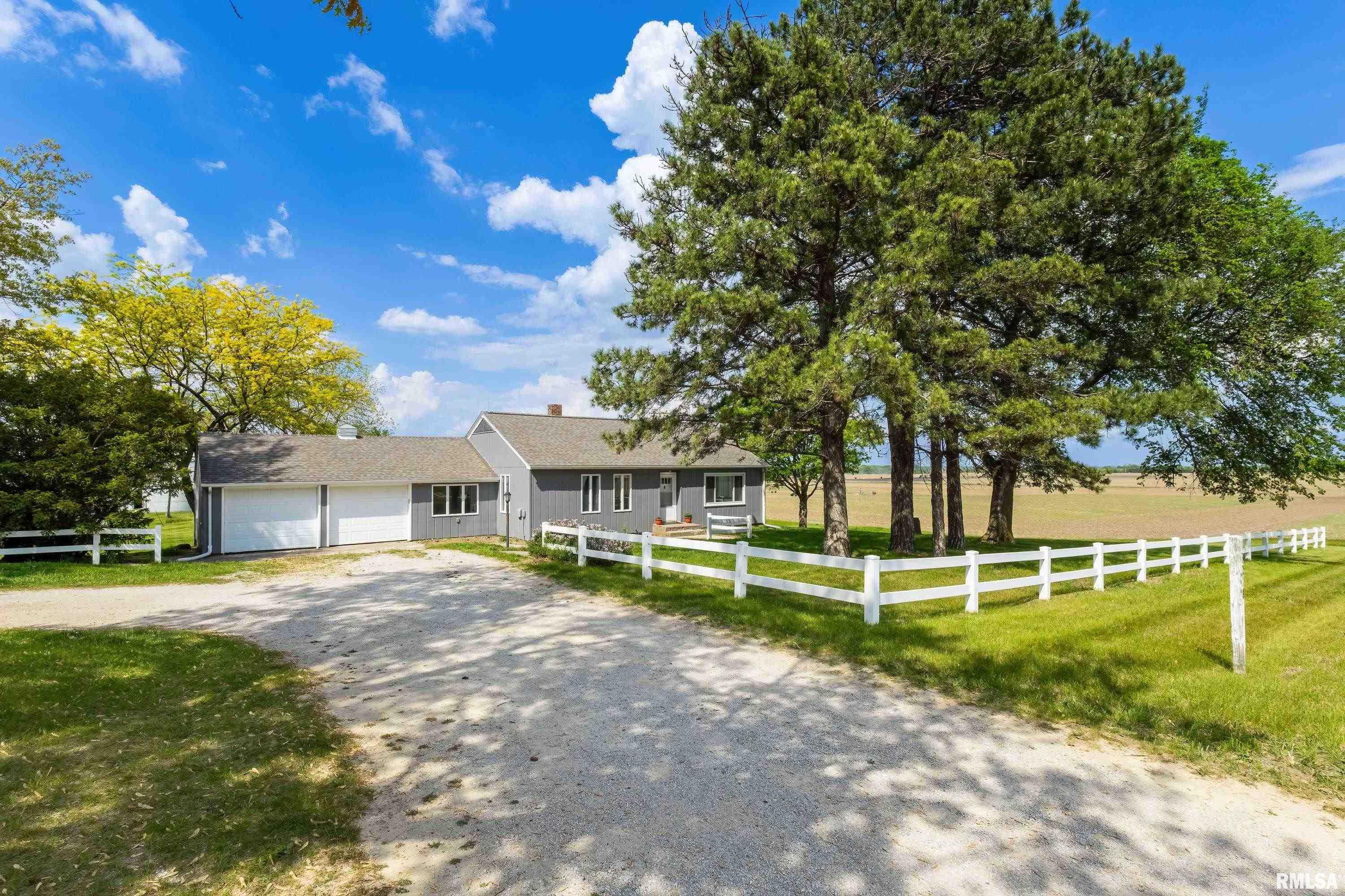 13218 300th Street Property Photo