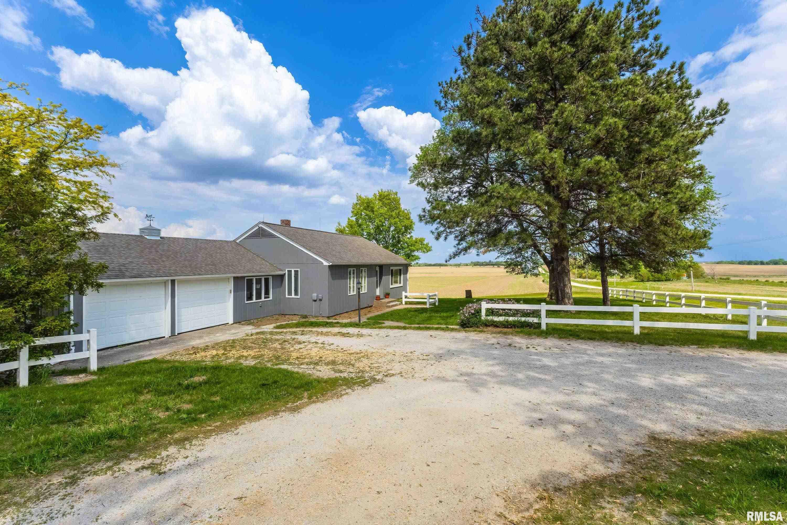 13218 300th Street Property Photo 4