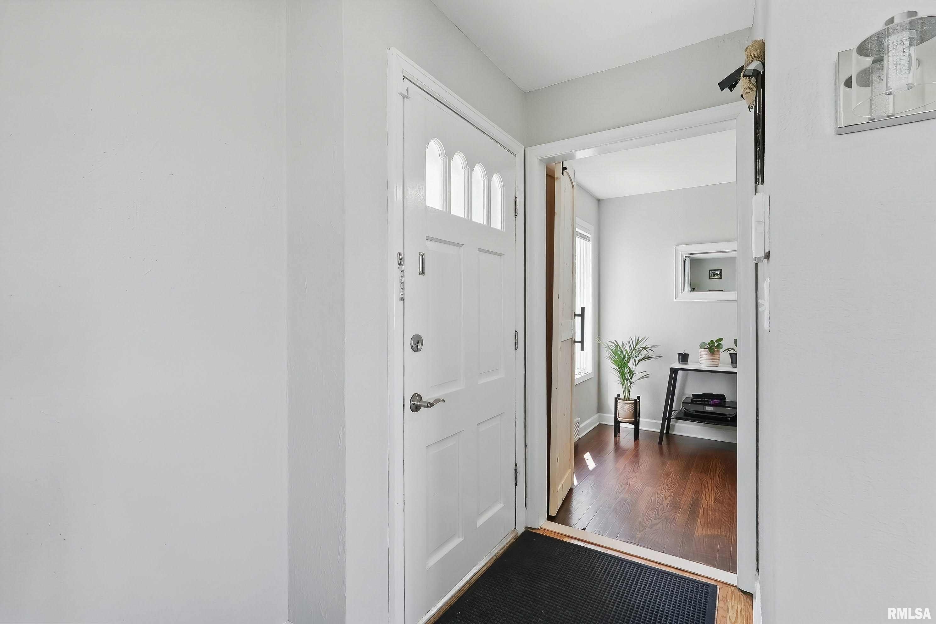 13218 300th Street Property Photo 5