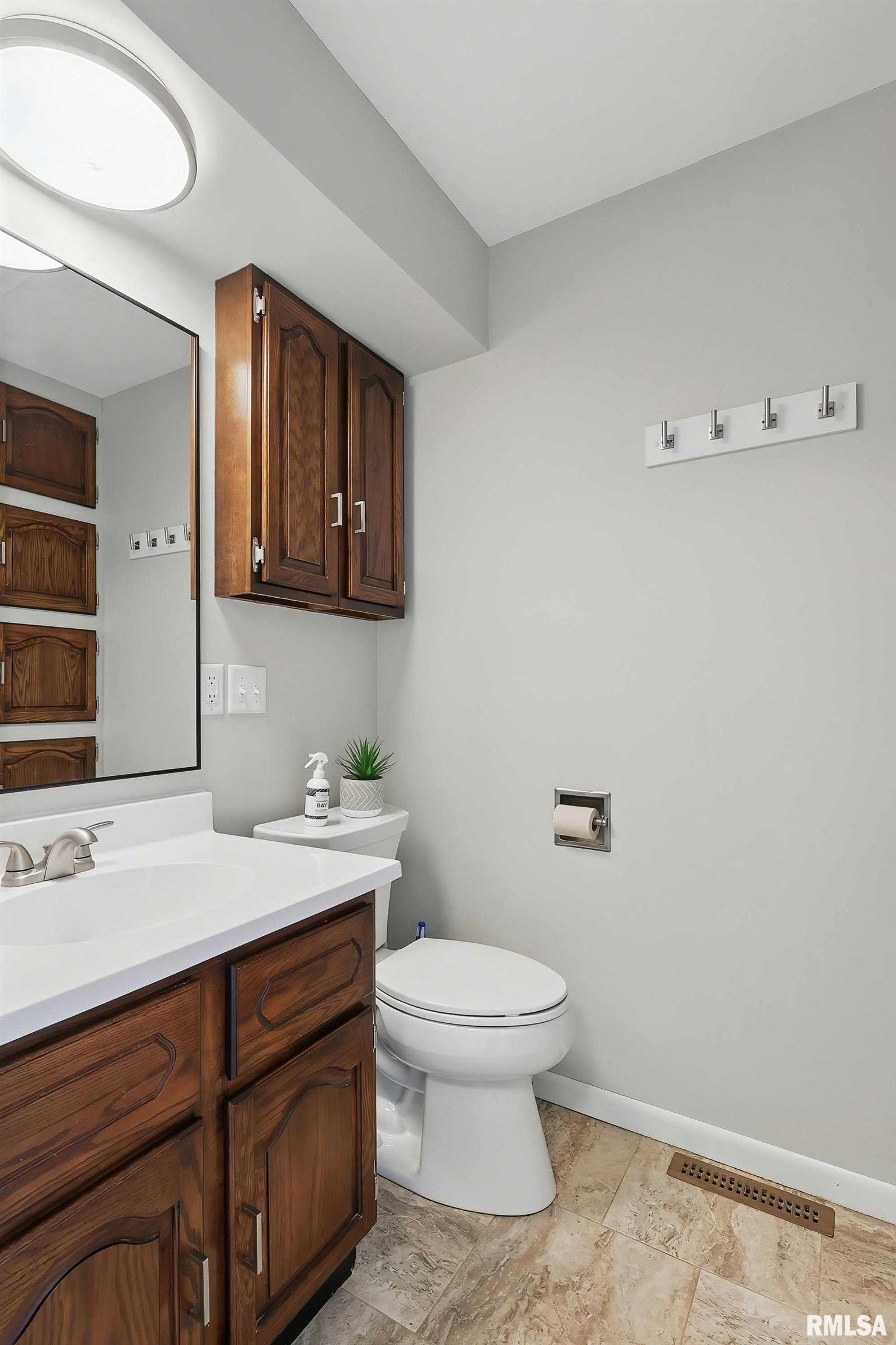 13218 300th Street Property Photo 24