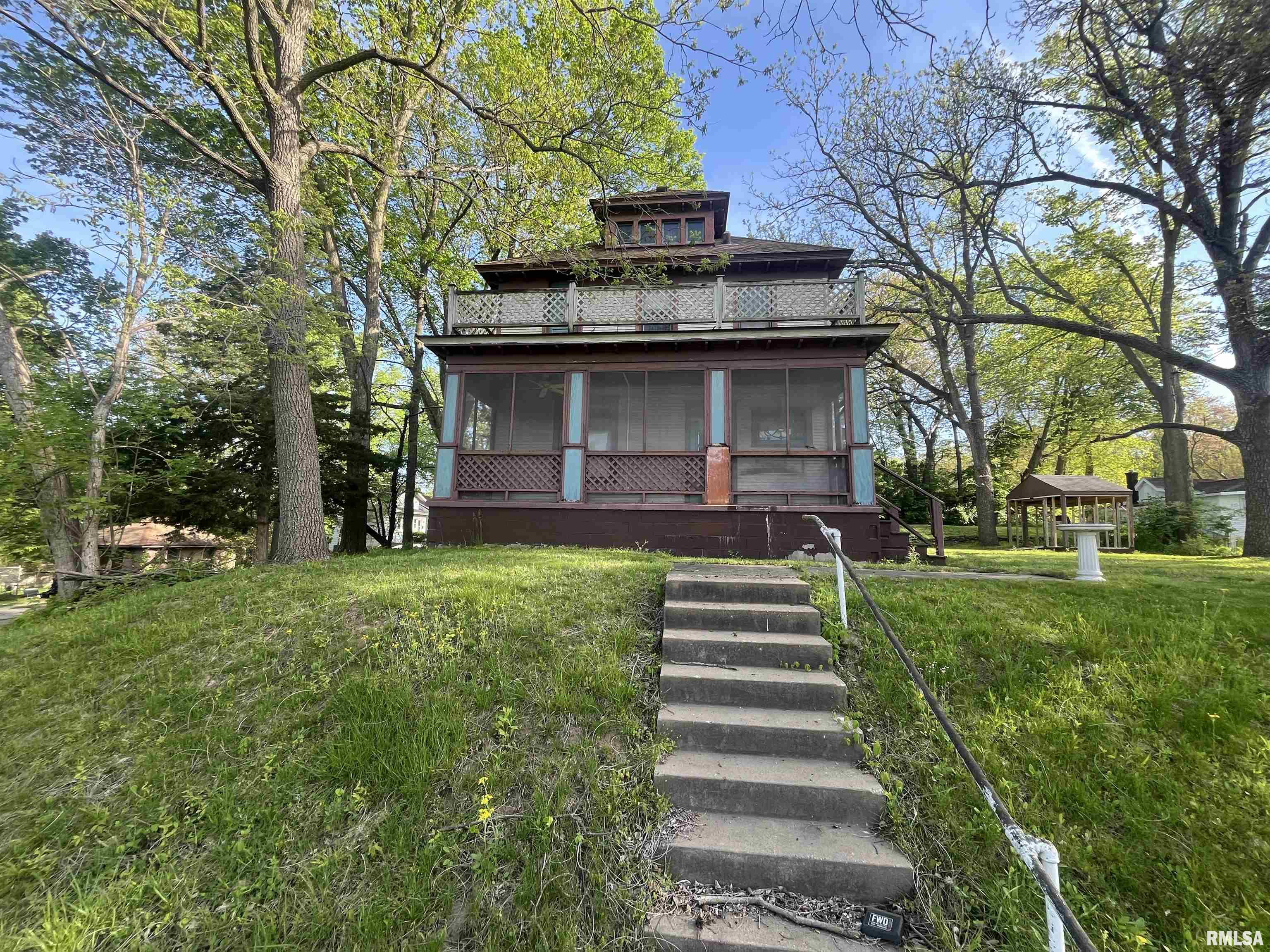 1403 45th Avenue Property Photo 1
