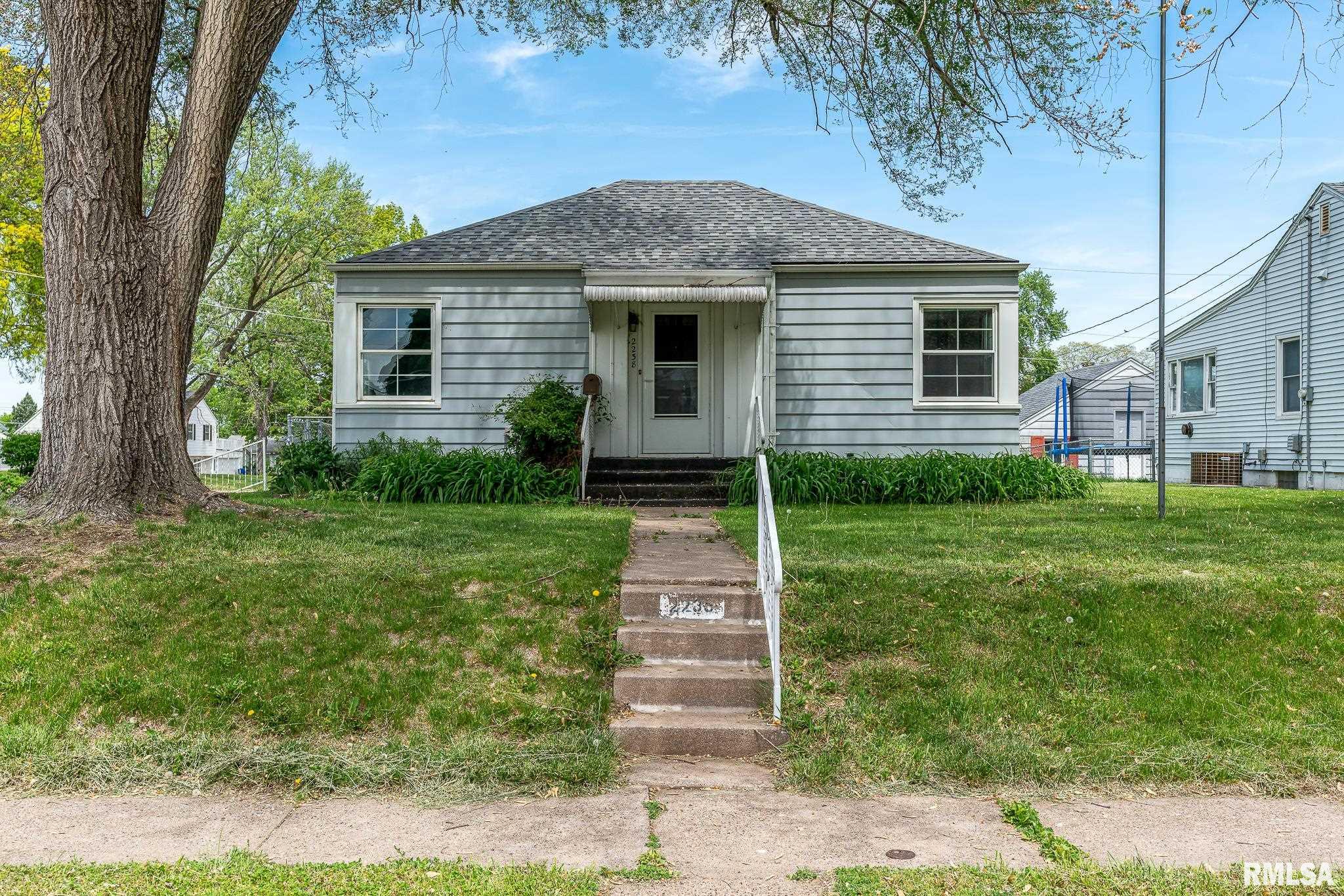 2238 W Lombard Street Property Photo 1