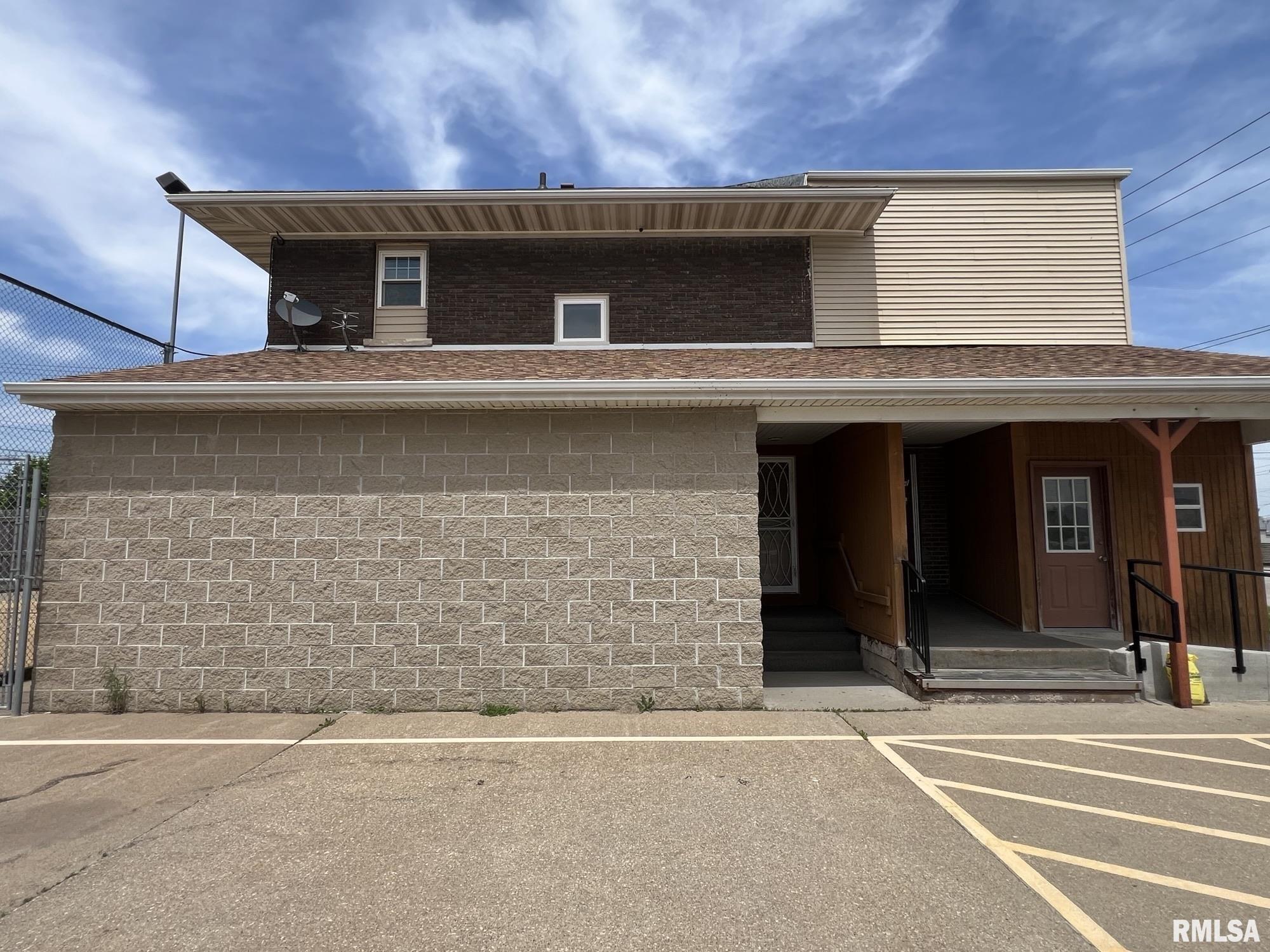 20996 N Brady Street Property Photo 1
