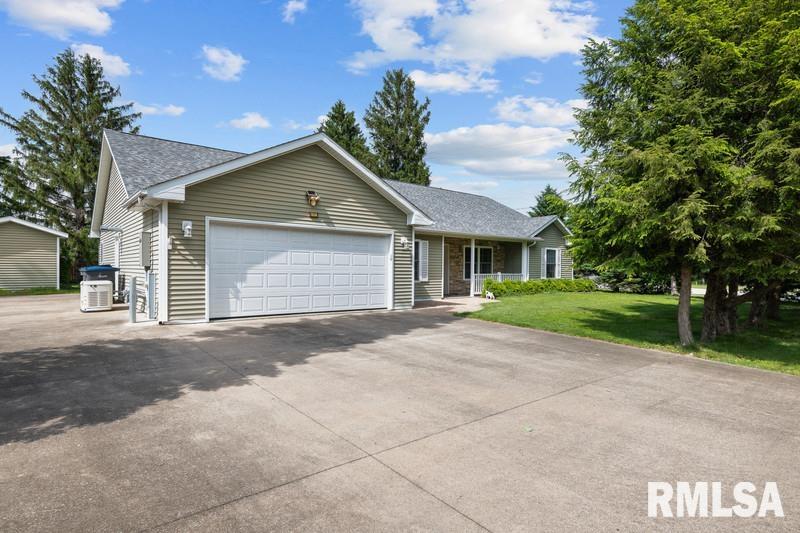 105 Blackhawk Avenue Property Photo 1