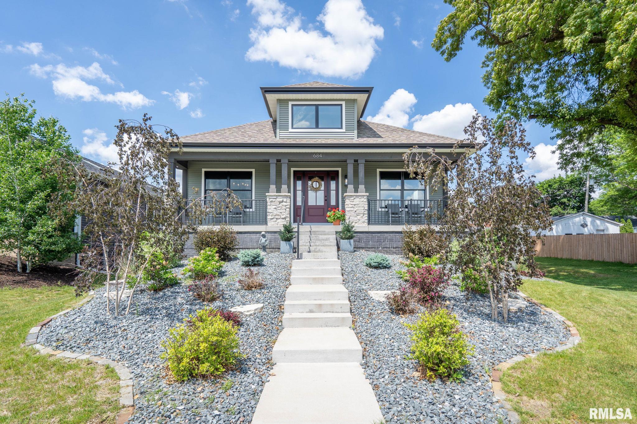 684 Holmes Street Property Photo 1