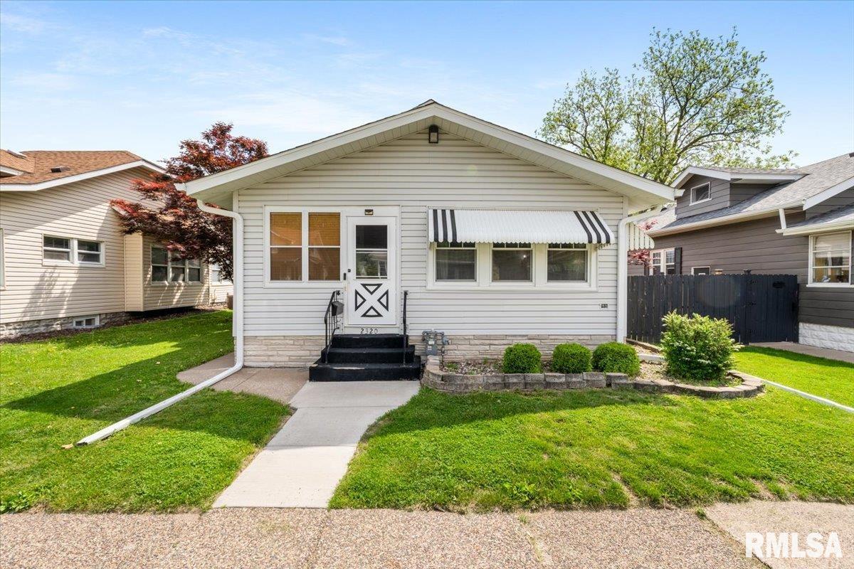 2320 6th Street Property Photo 1
