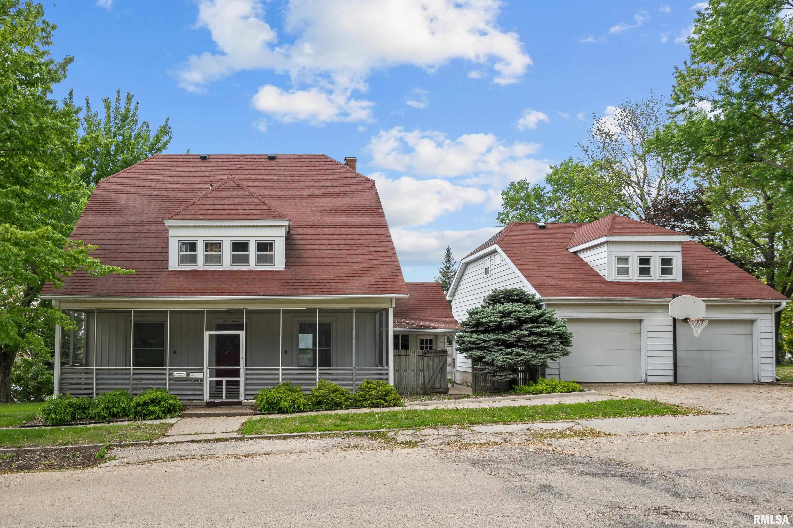 916 7th Street Property Photo 1