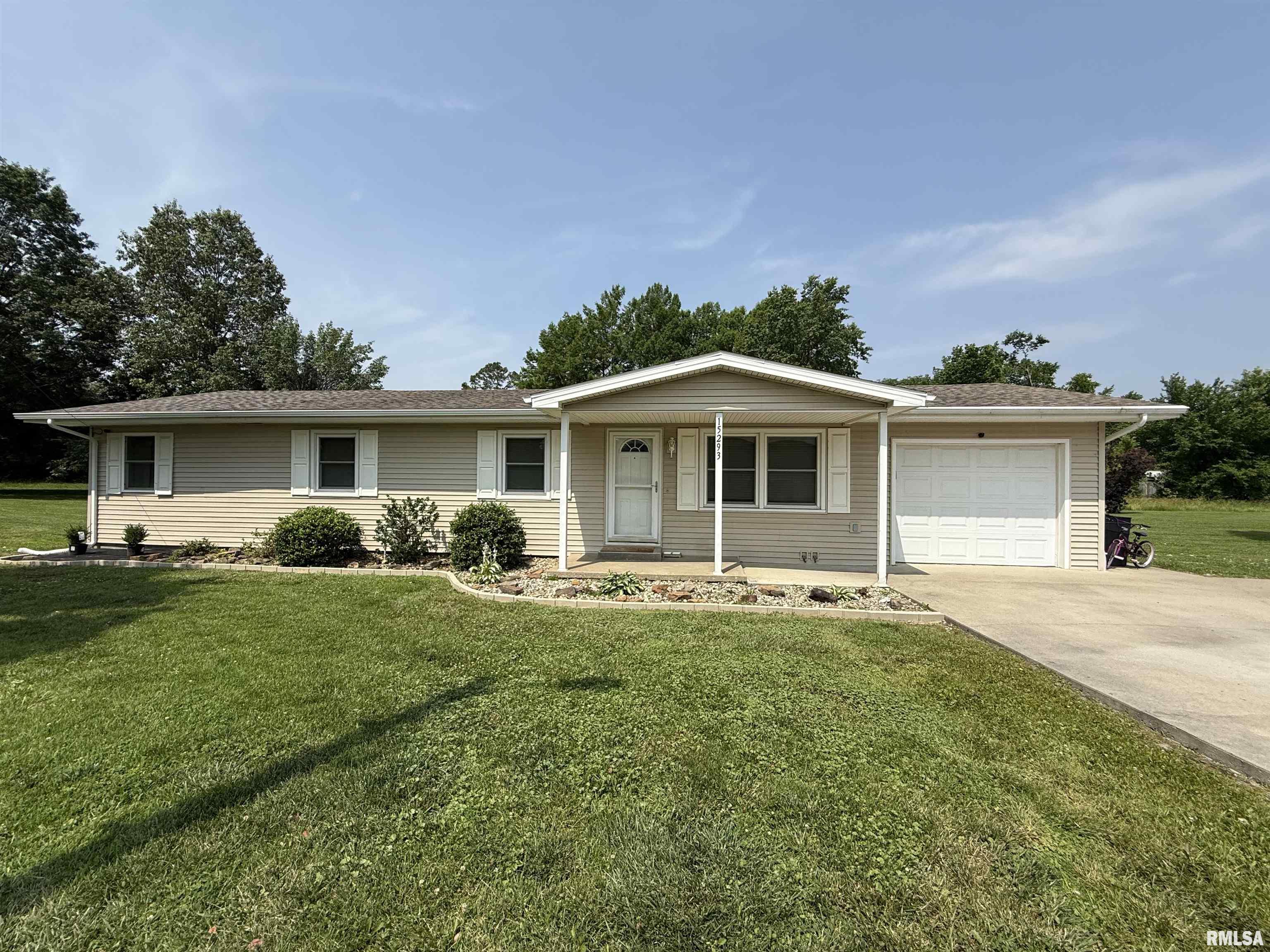 15293 Wall Street Property Photo 1