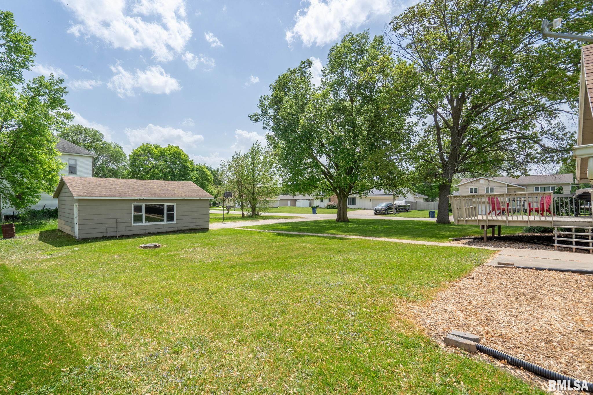 309 W North Avenue Property Photo 15
