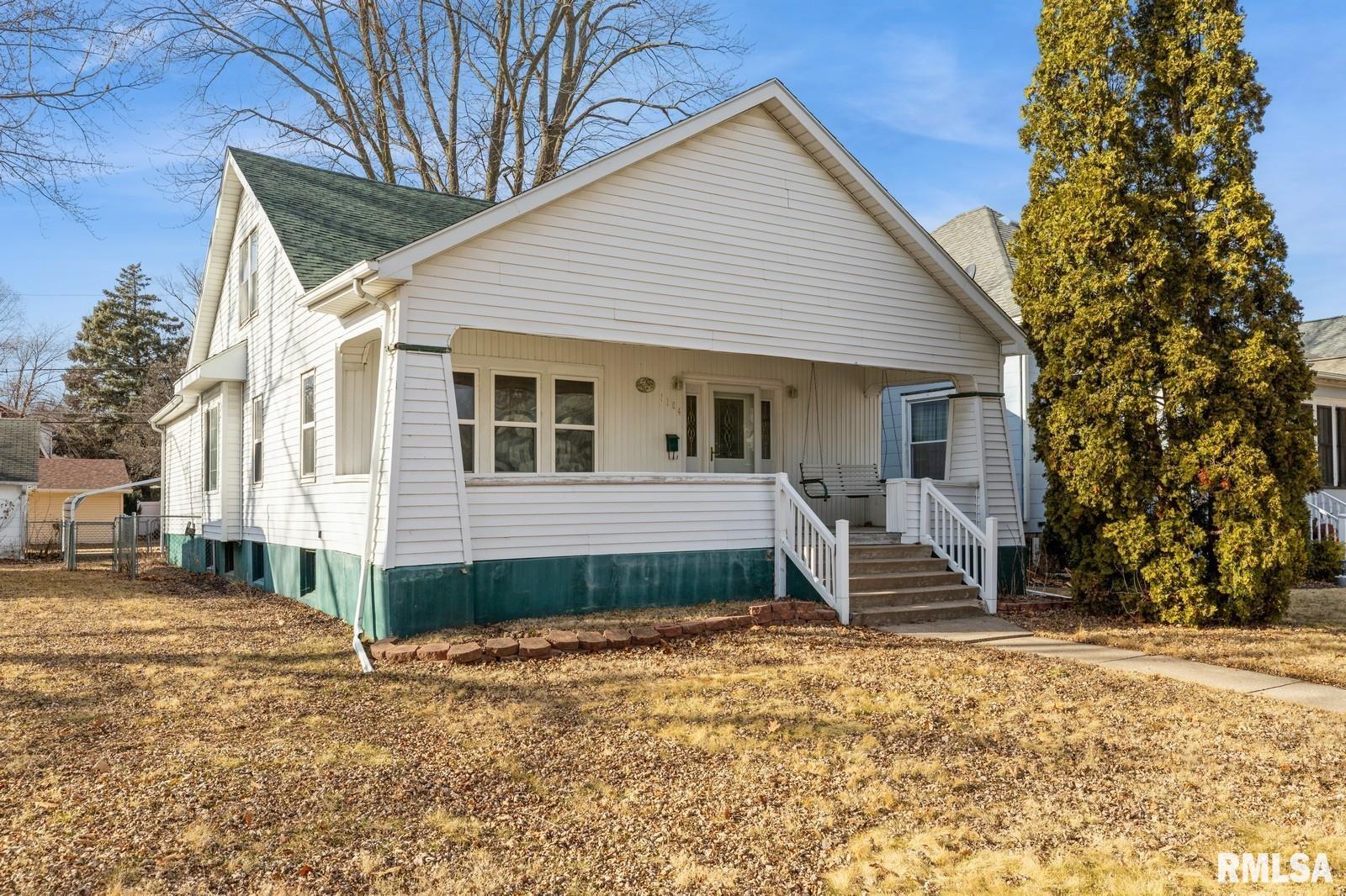 1104 Pershing Boulevard Property Photo 1