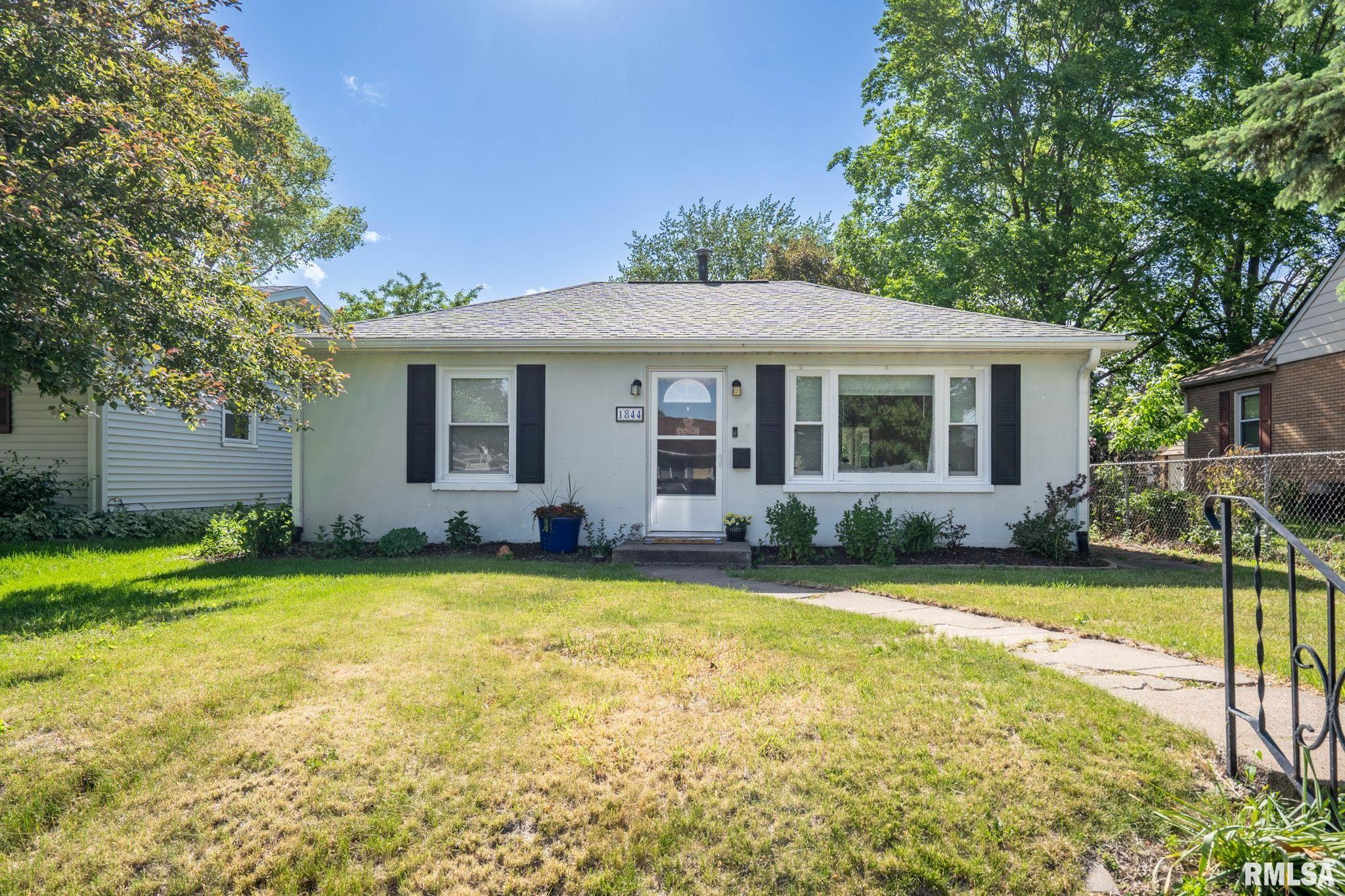 1844 45th Street Property Photo 1