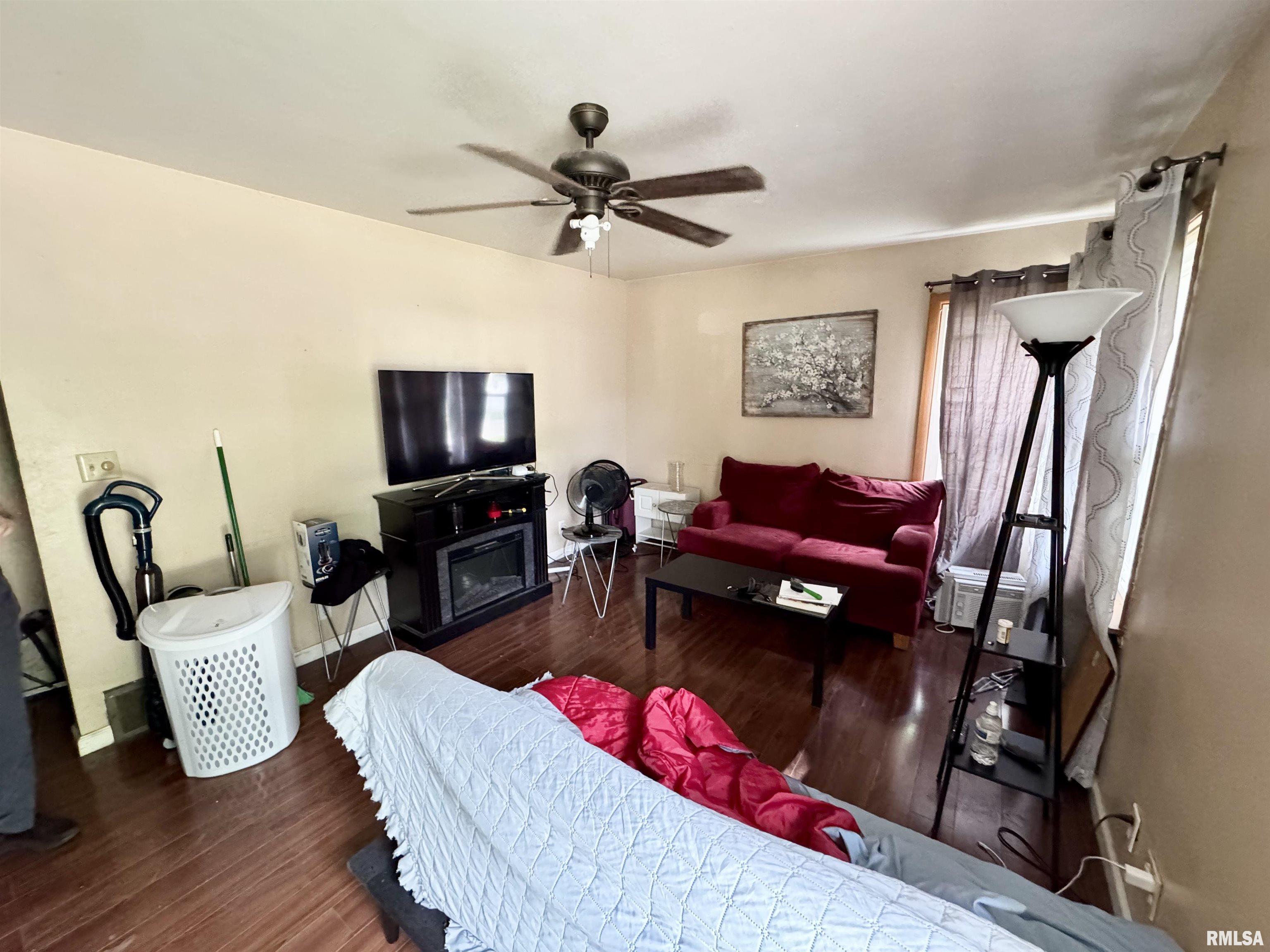 4708 26th Avenue Property Photo 3