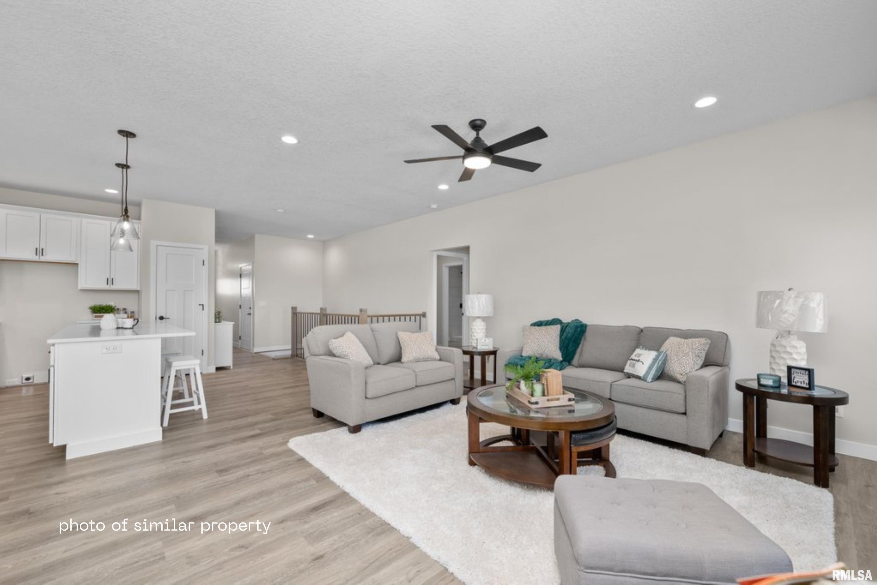 1875 Redbud Circle Property Photo 4