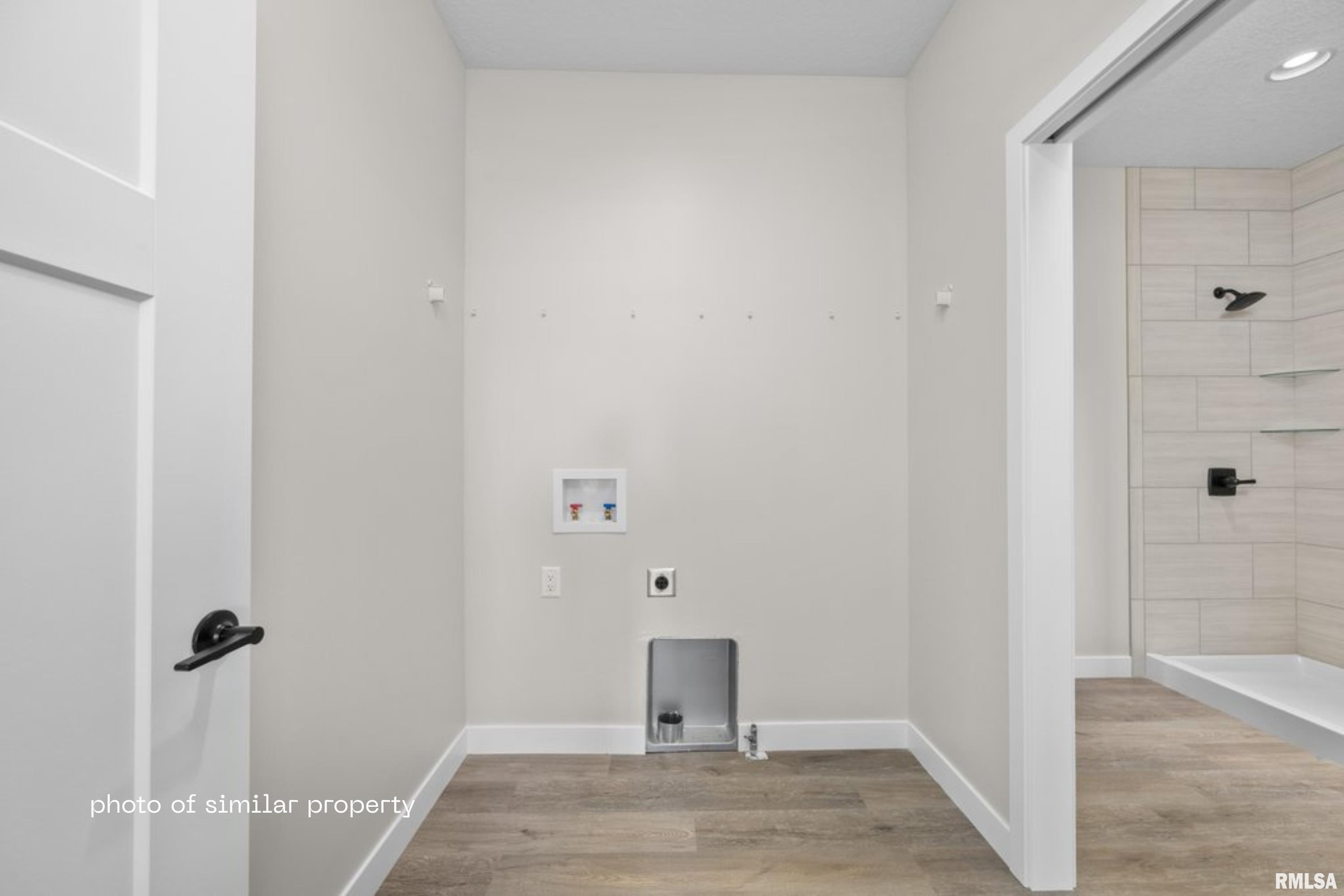 1875 Redbud Circle Property Photo 13