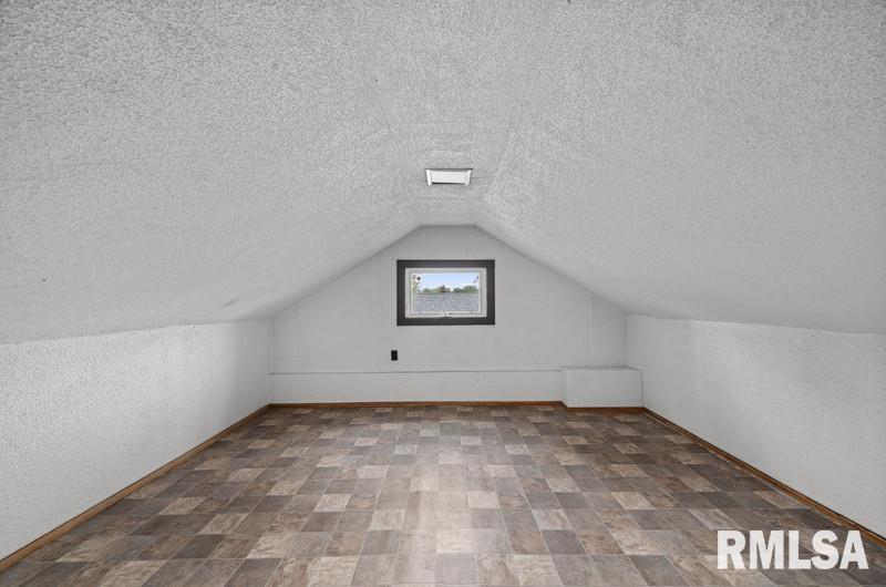 3132 Orchard Avenue Property Photo 23