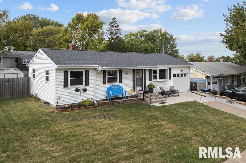 2314 N Birchwood Avenue Property Photo 2