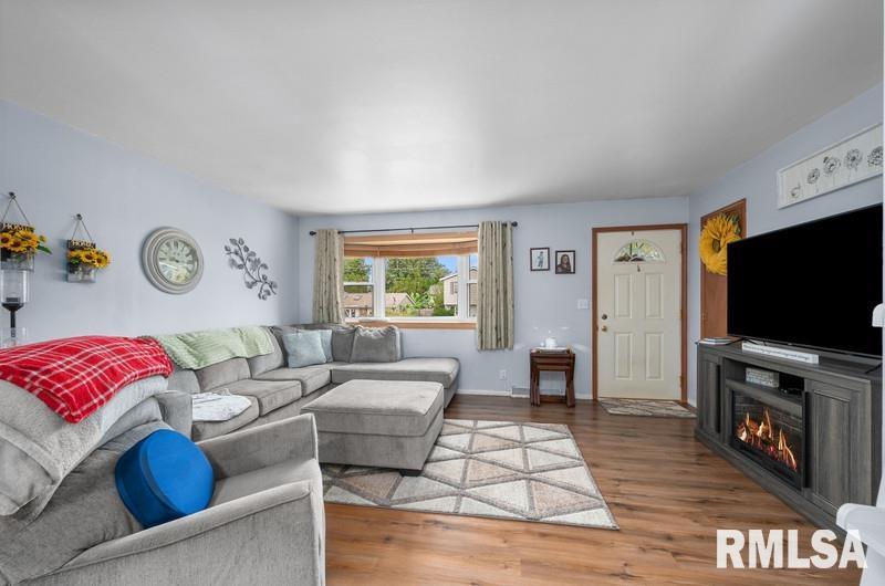 2314 N Birchwood Avenue Property Photo 8