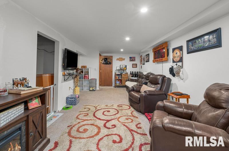 2314 N Birchwood Avenue Property Photo 19