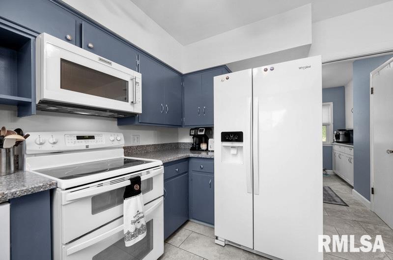 1825 W 38th Place Property Photo 7