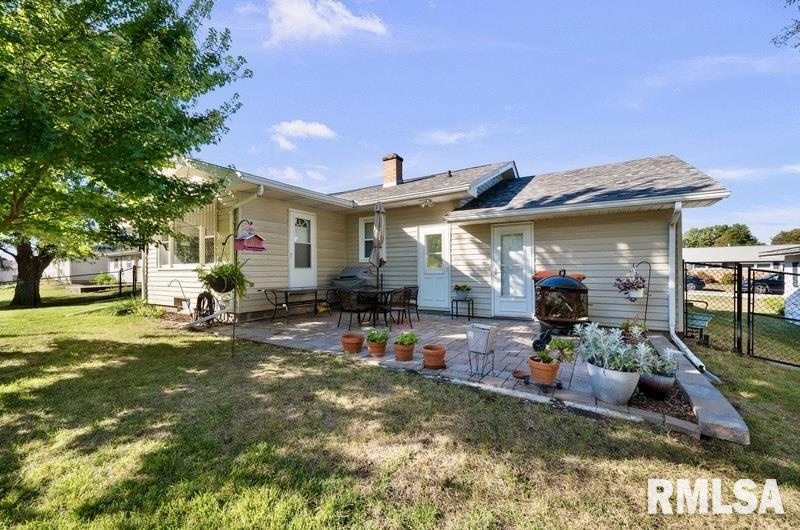 1825 W 38th Place Property Photo 25