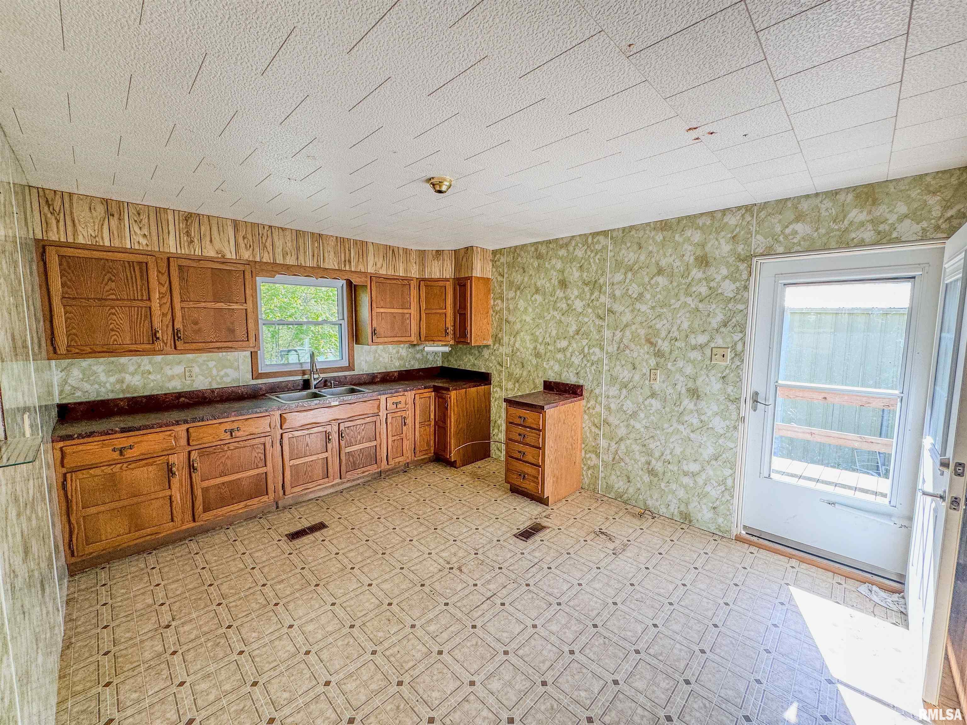 21252 N Old Miller Lane Property Photo 27