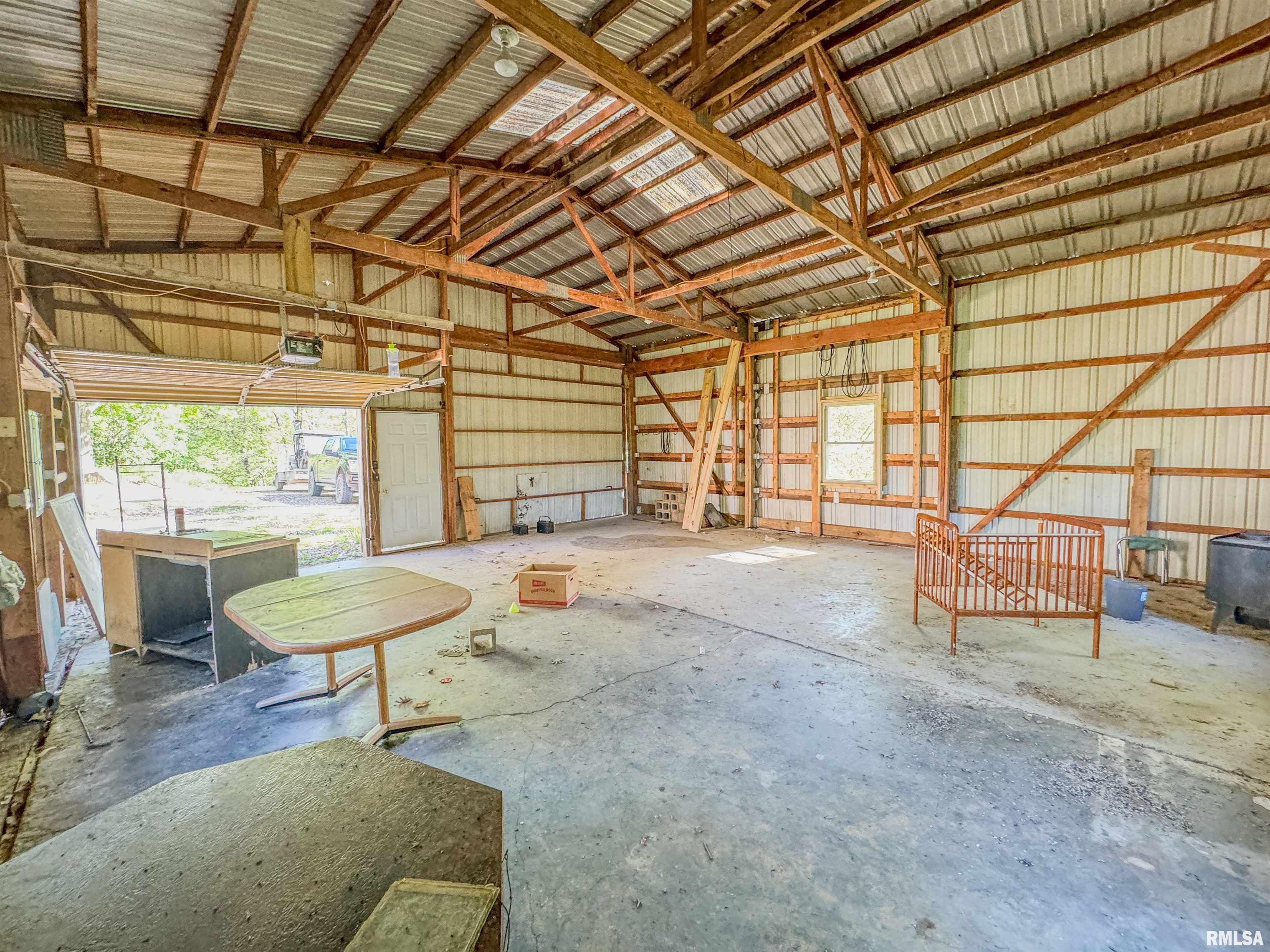 21252 N Old Miller Lane Property Photo 40