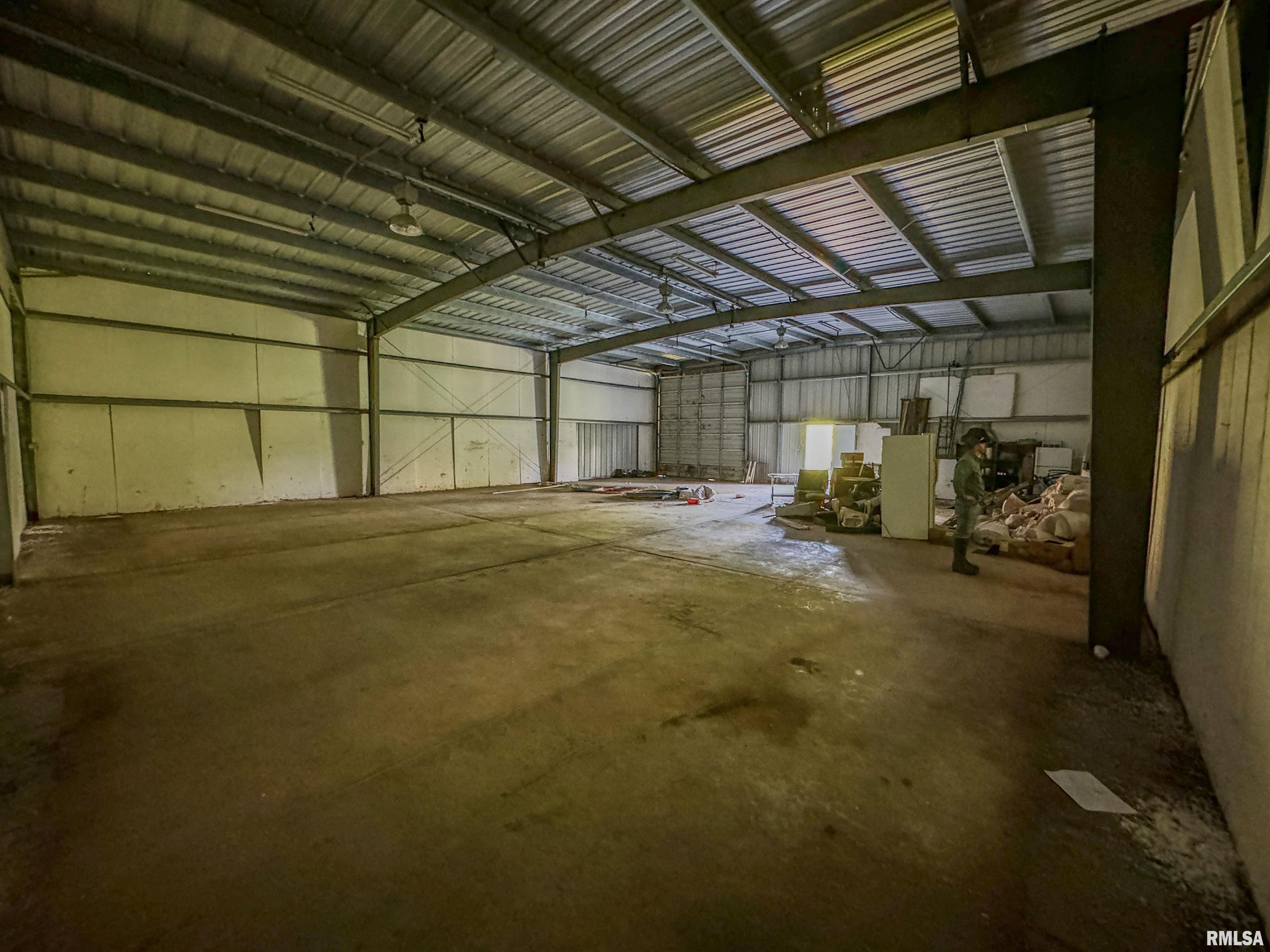 21252 N Old Miller Lane Property Photo 43