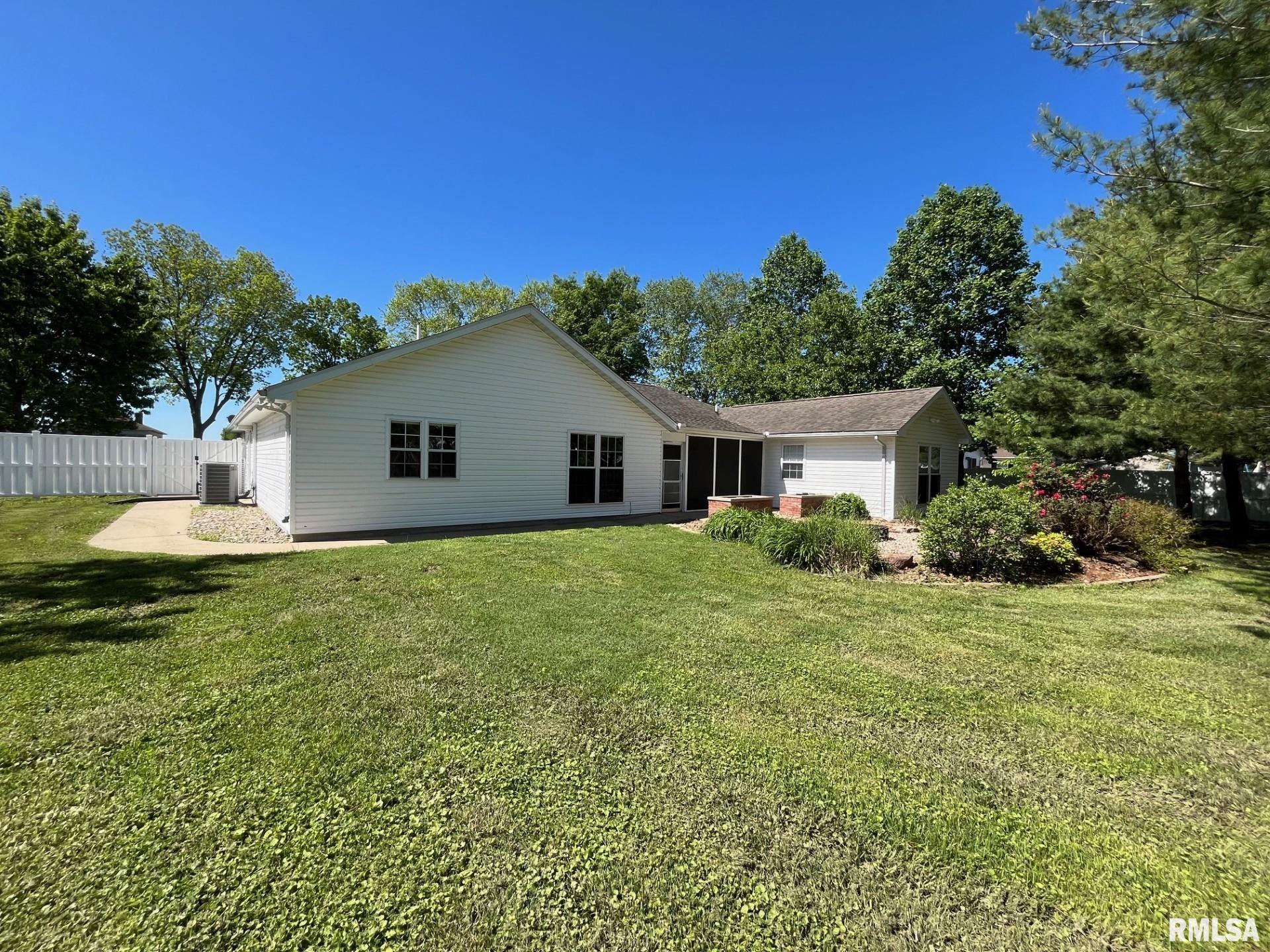 1518 Broeking Road Property Photo 4