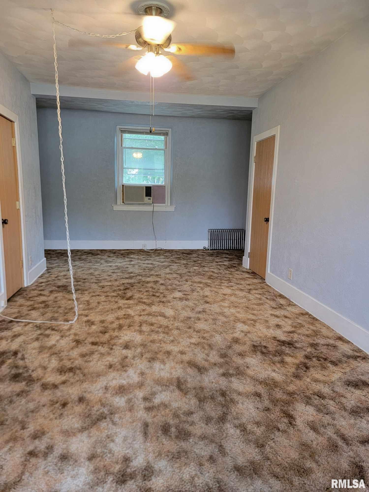 306 W 2nd Street Property Photo 6
