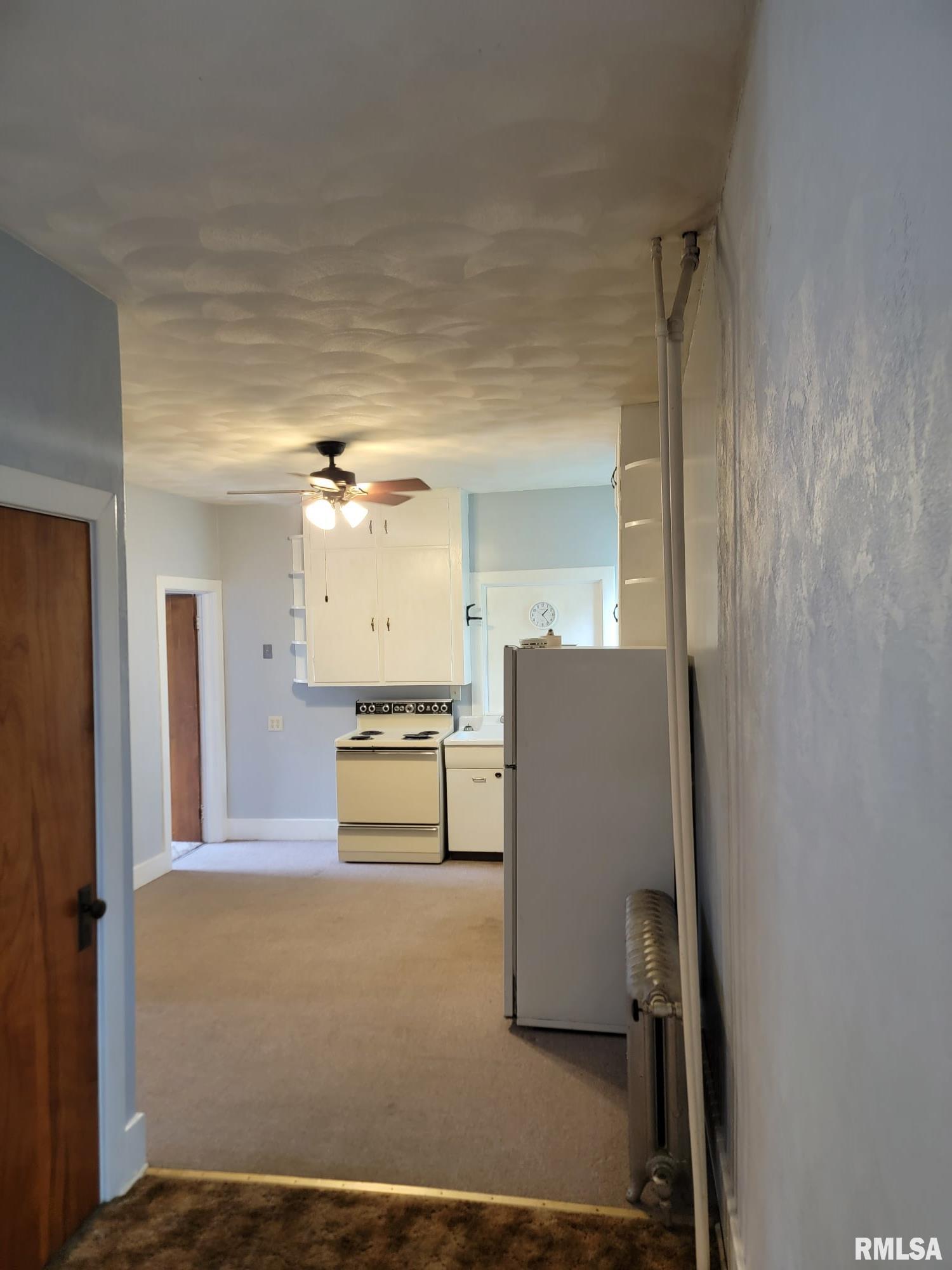 306 W 2nd Street Property Photo 12