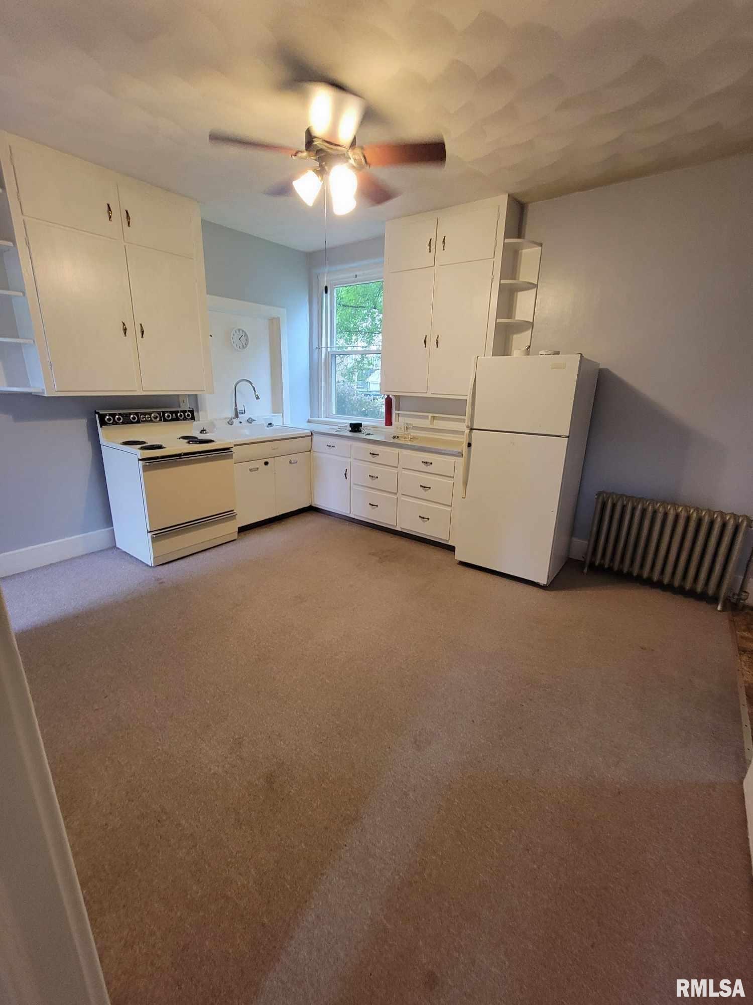 306 W 2nd Street Property Photo 13