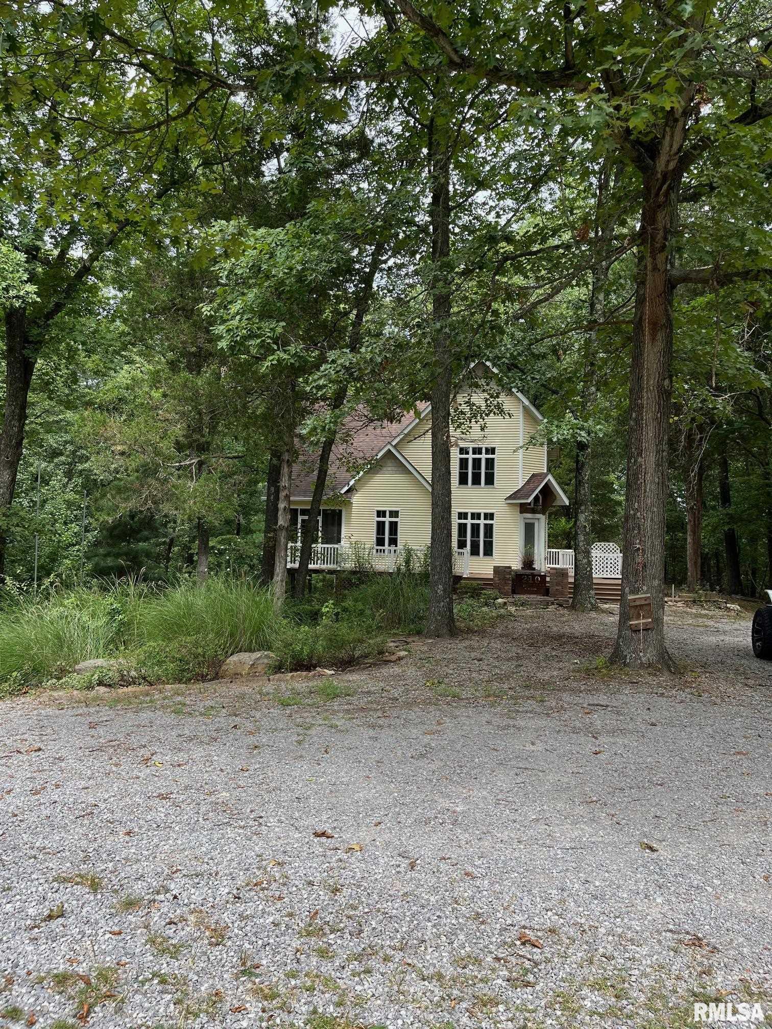 210 Fawn Trail Lane Property Photo 9