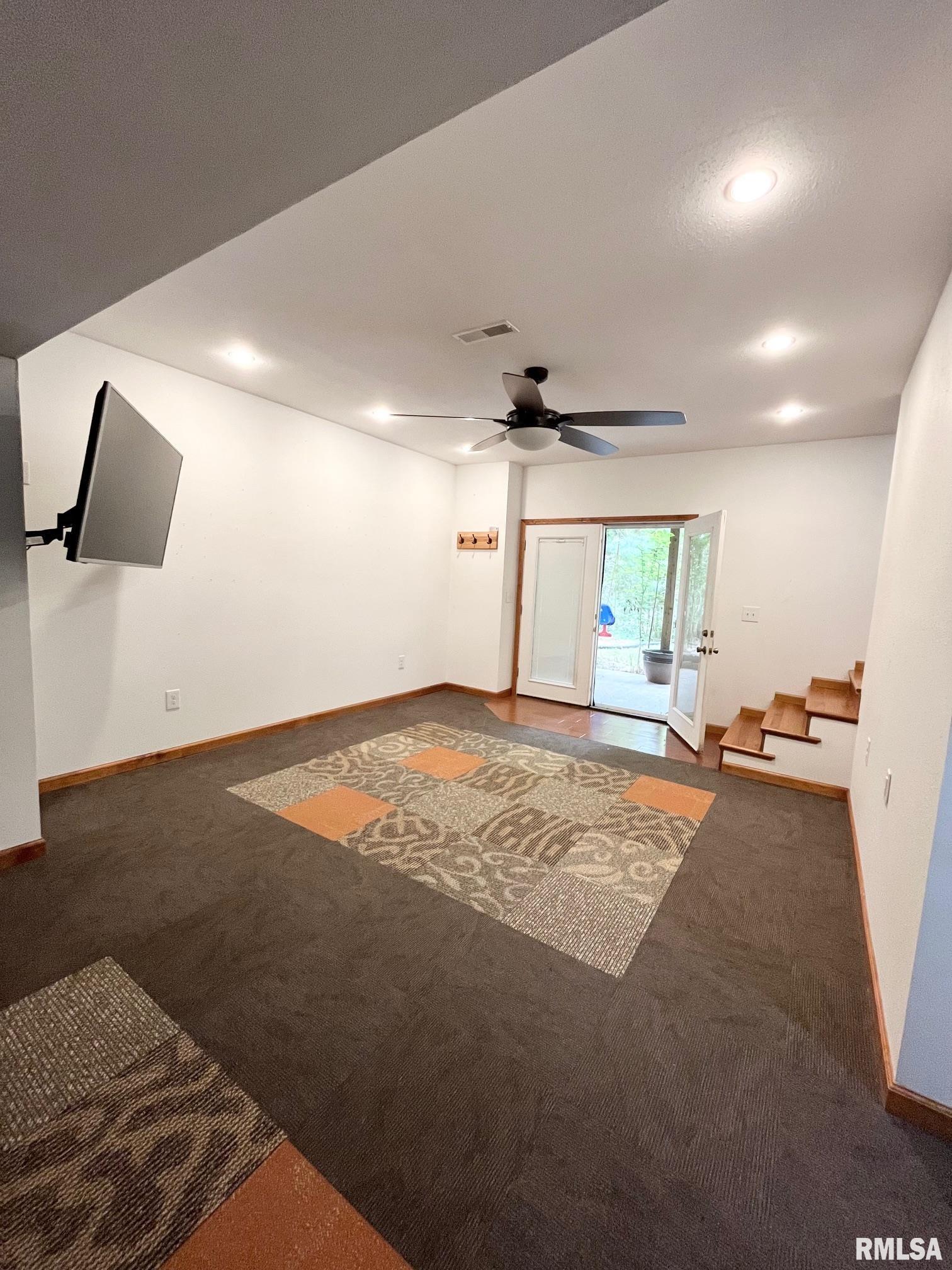 210 Fawn Trail Lane Property Photo 13