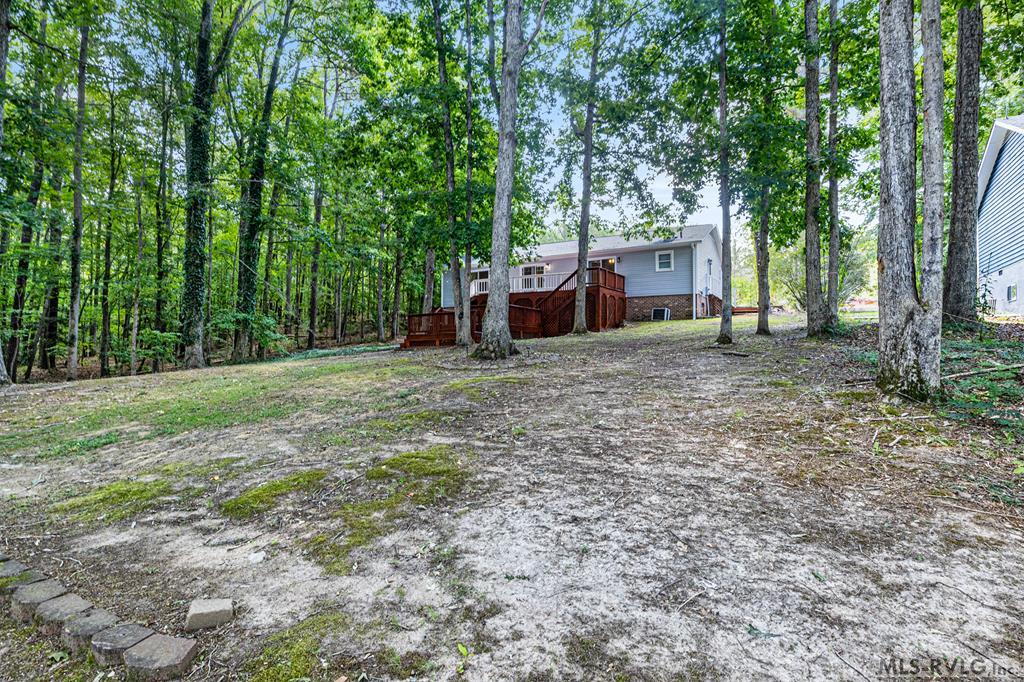 134 Roanoke Dr Property Photo 12