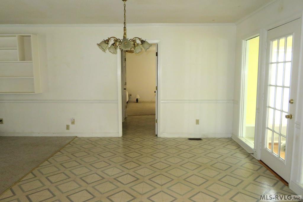 107 River Road North Property Photo 18