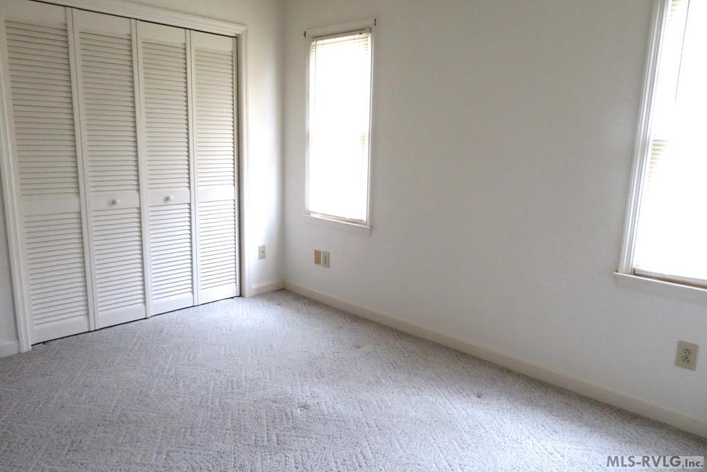 107 River Road North Property Photo 25