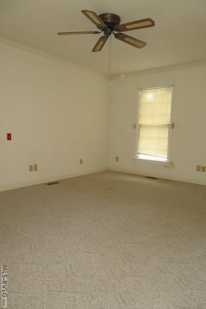 107 River Road North Property Photo 28