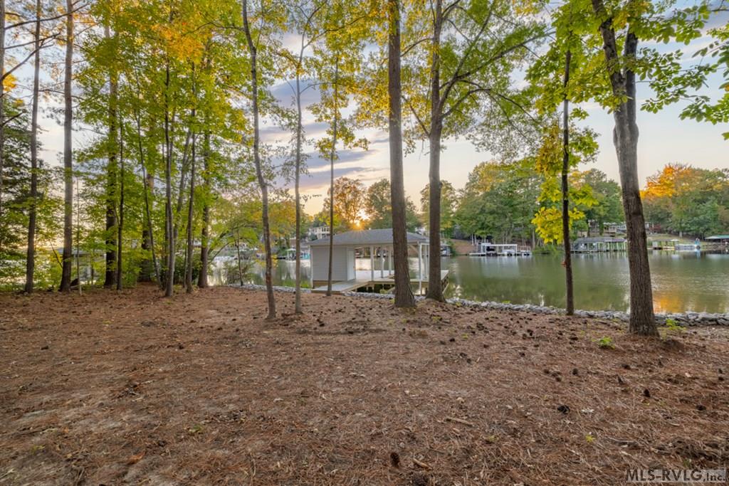 1004 Starboard Dr Property Photo 8