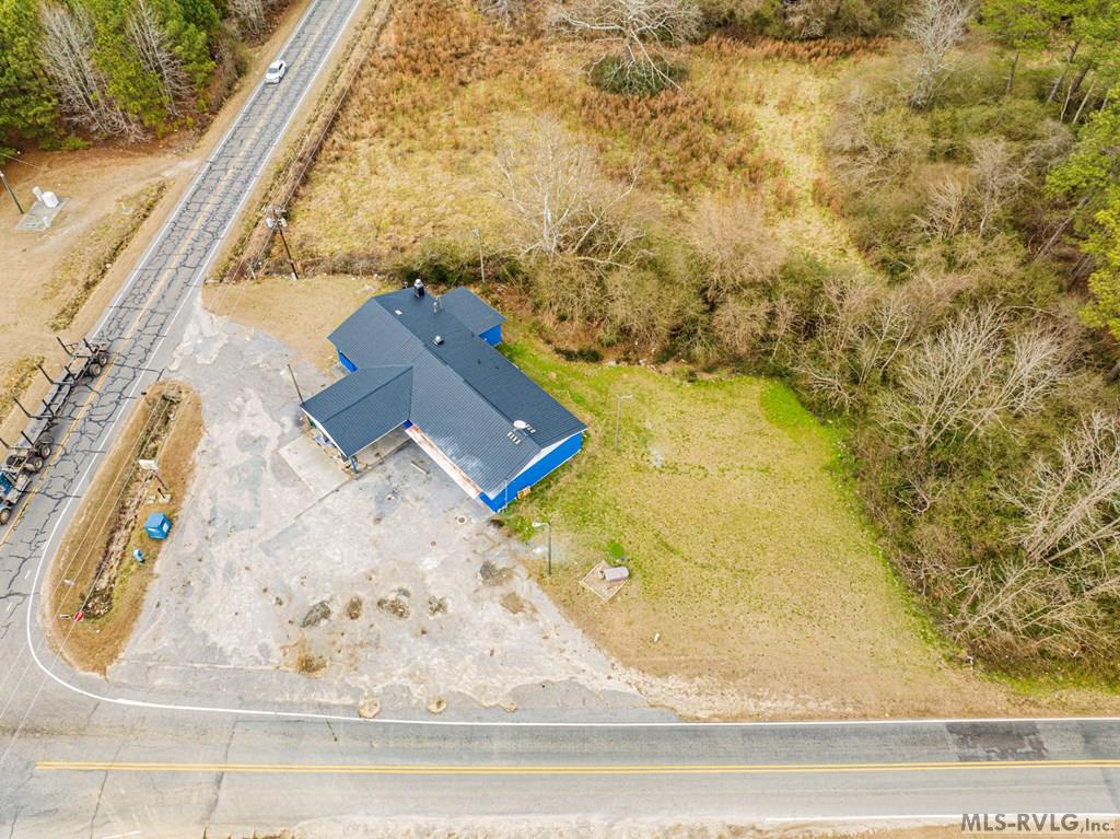 22091 Hwy 48 Property Photo 5