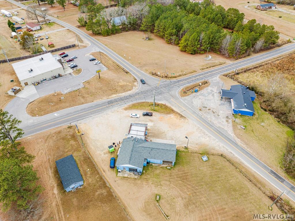 22091 Hwy 48 Property Photo 7