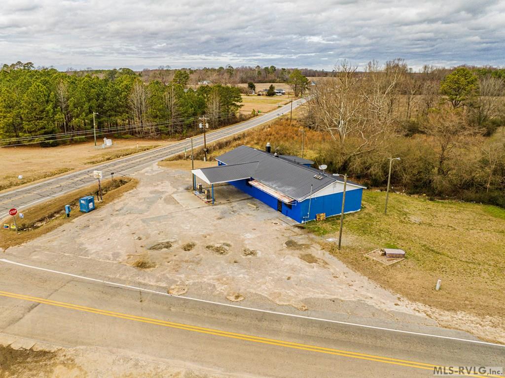22091 Hwy 48 Property Photo 10